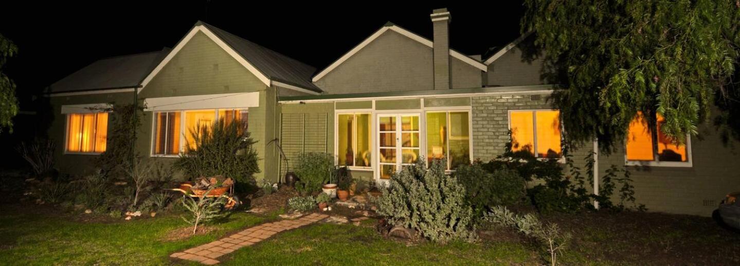 Corowa Oakleigh Hideaway