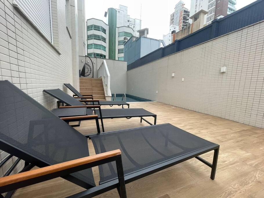 4 suítes, piscina exclusiva, barra sul, B.Camboriú