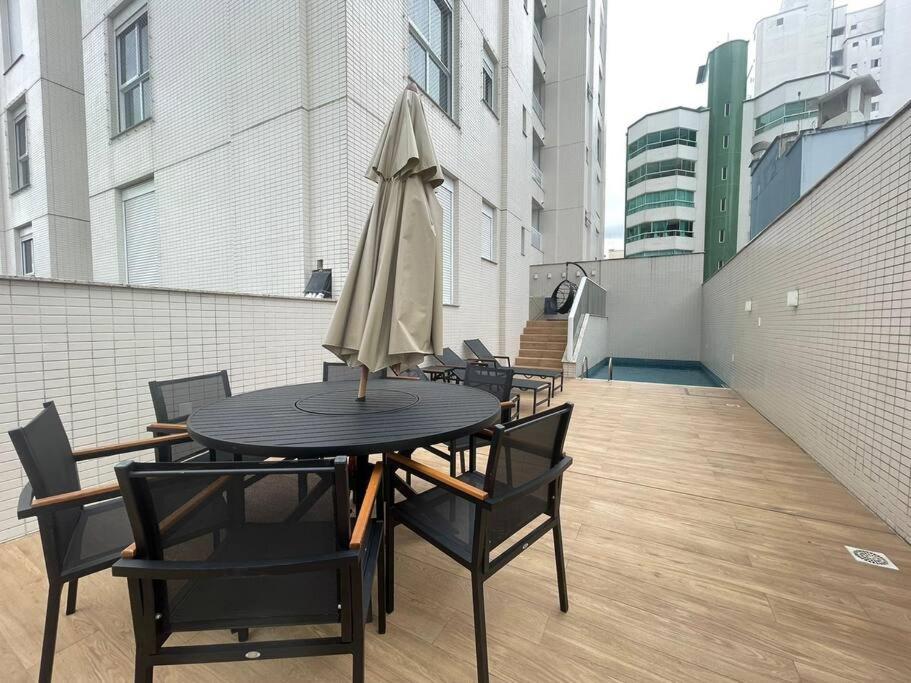 4 suítes, piscina exclusiva, barra sul, B.Camboriú