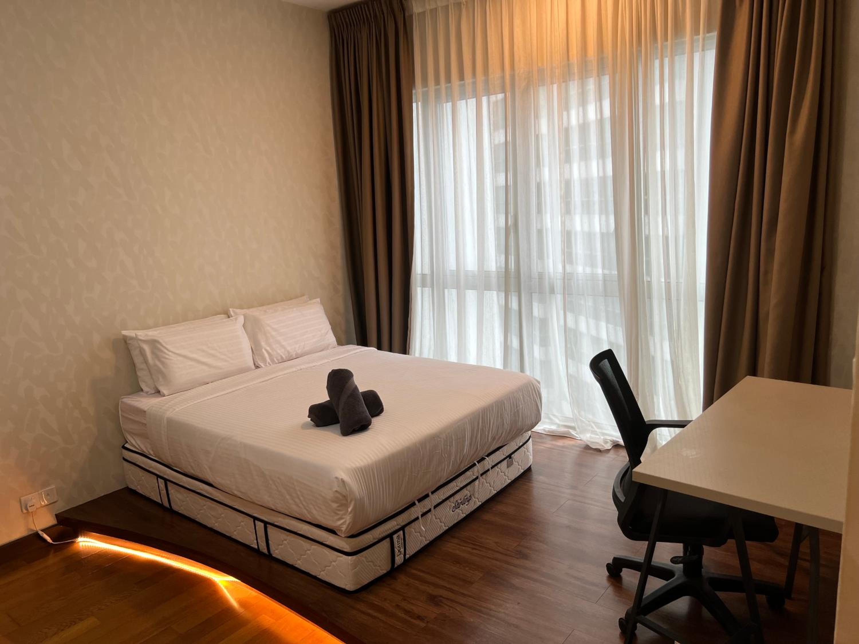 Regalia service suites klcc skypool