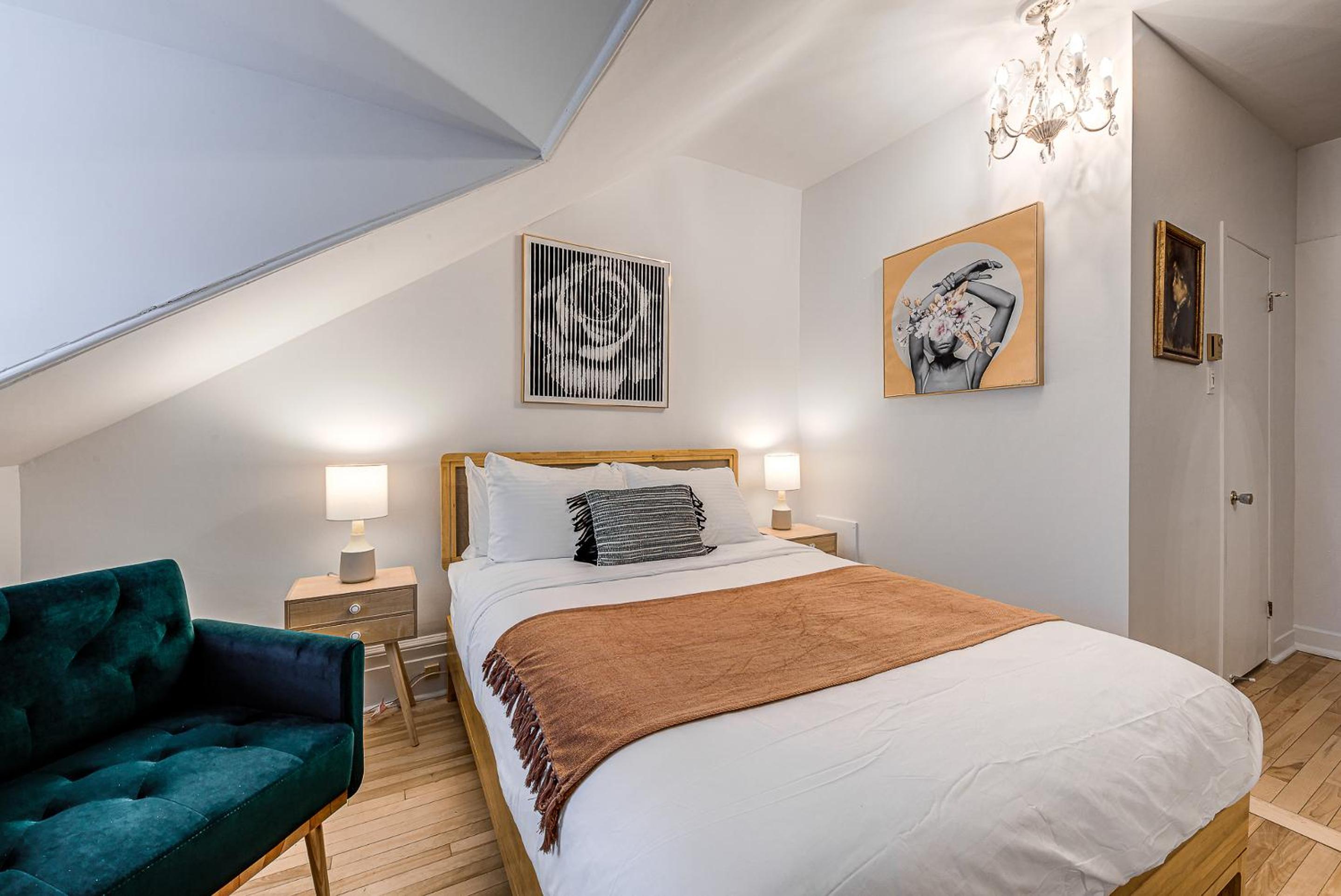 North House - Auberge La Chouette Hôtel Automatisé