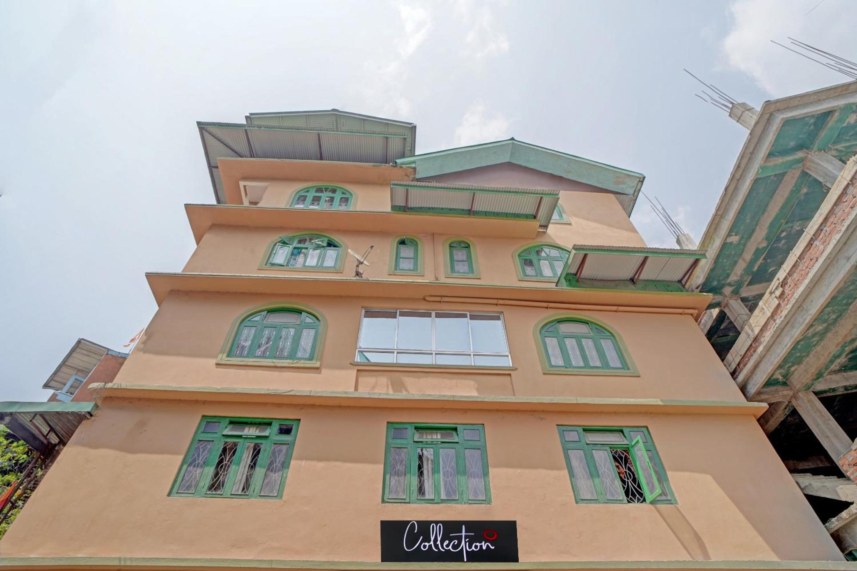 Capital O Hotel Himsikha view 2