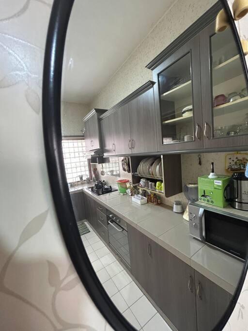 Ipoh Simple Famliy Homestay 3R3B 7-9pax SY24 photo 3