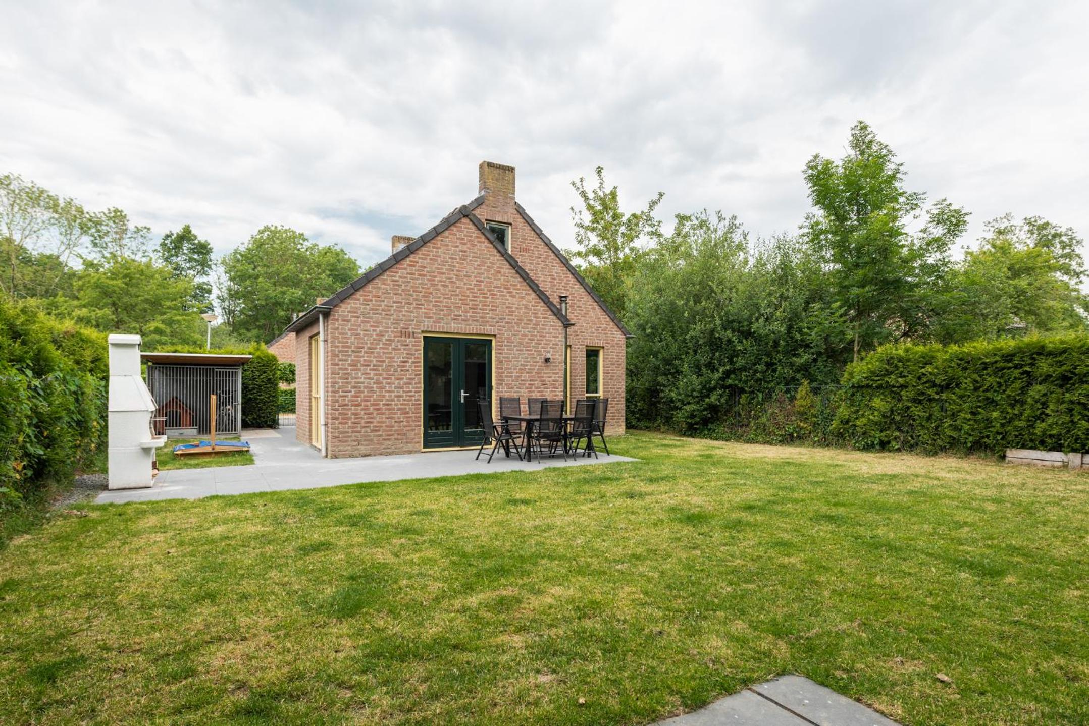 Het Huys Ewijk mooi luxe en een laadpaal view 5