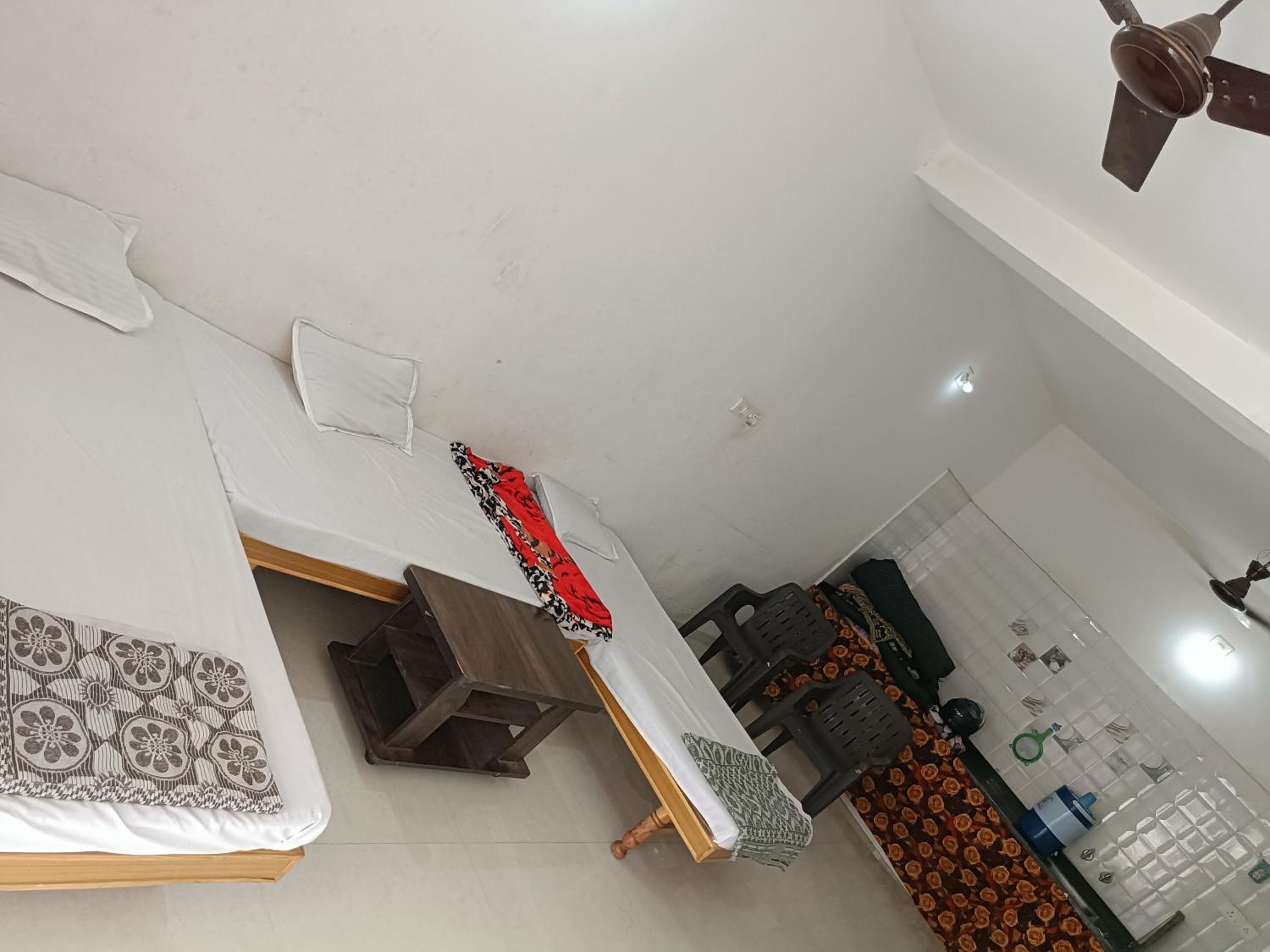 Photo 6