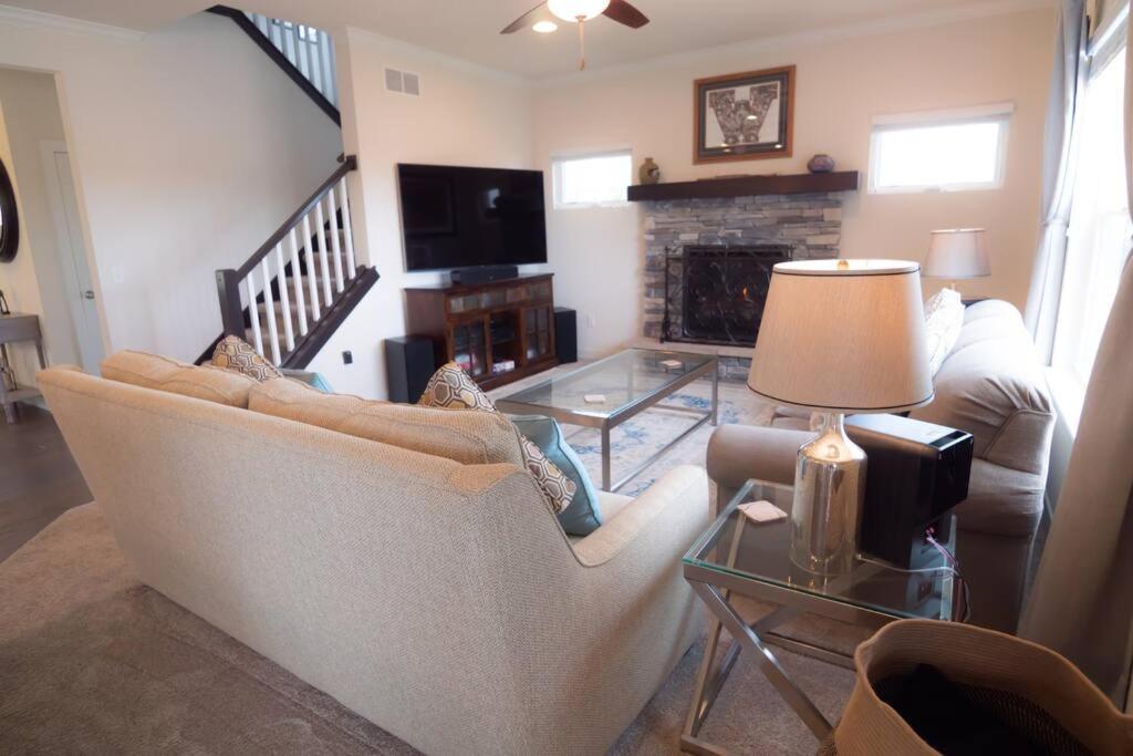 Hillside Harbor In Hawks Woods Estates - Property Image 47