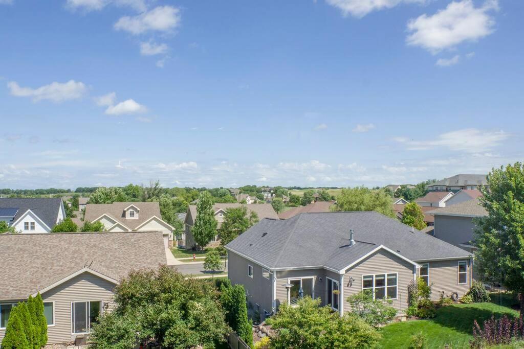 Hillside Harbor In Hawks Woods Estates - Property Image 18