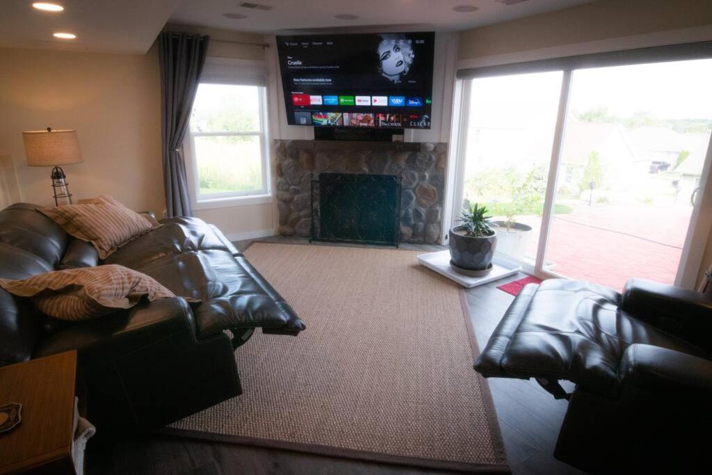 Hillside Harbor In Hawks Woods Estates - Property Image 6