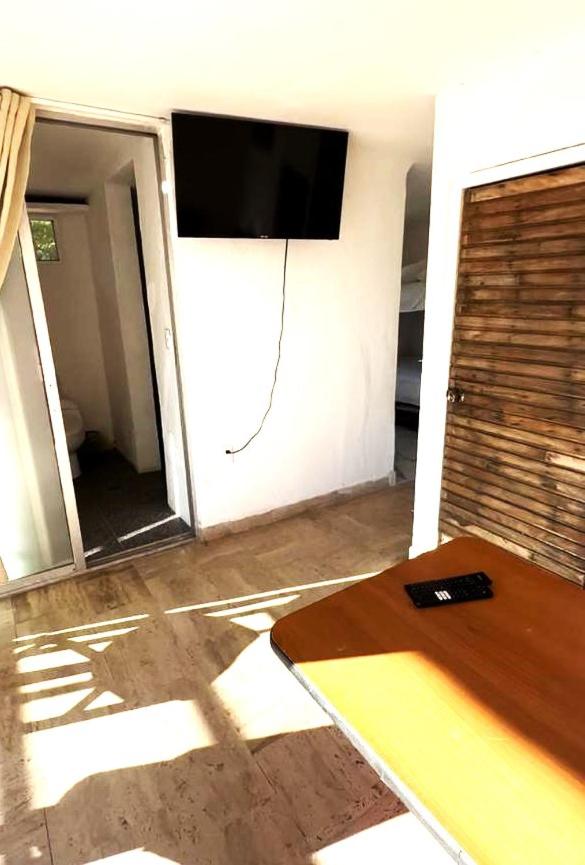 V1 DELUXE view 3