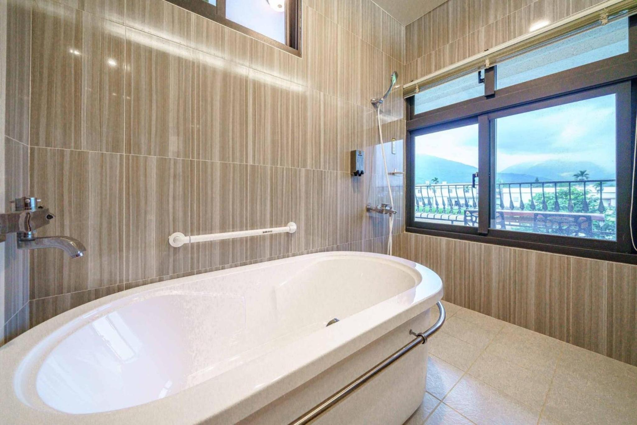 Hualien Huatonglin Villa view 3