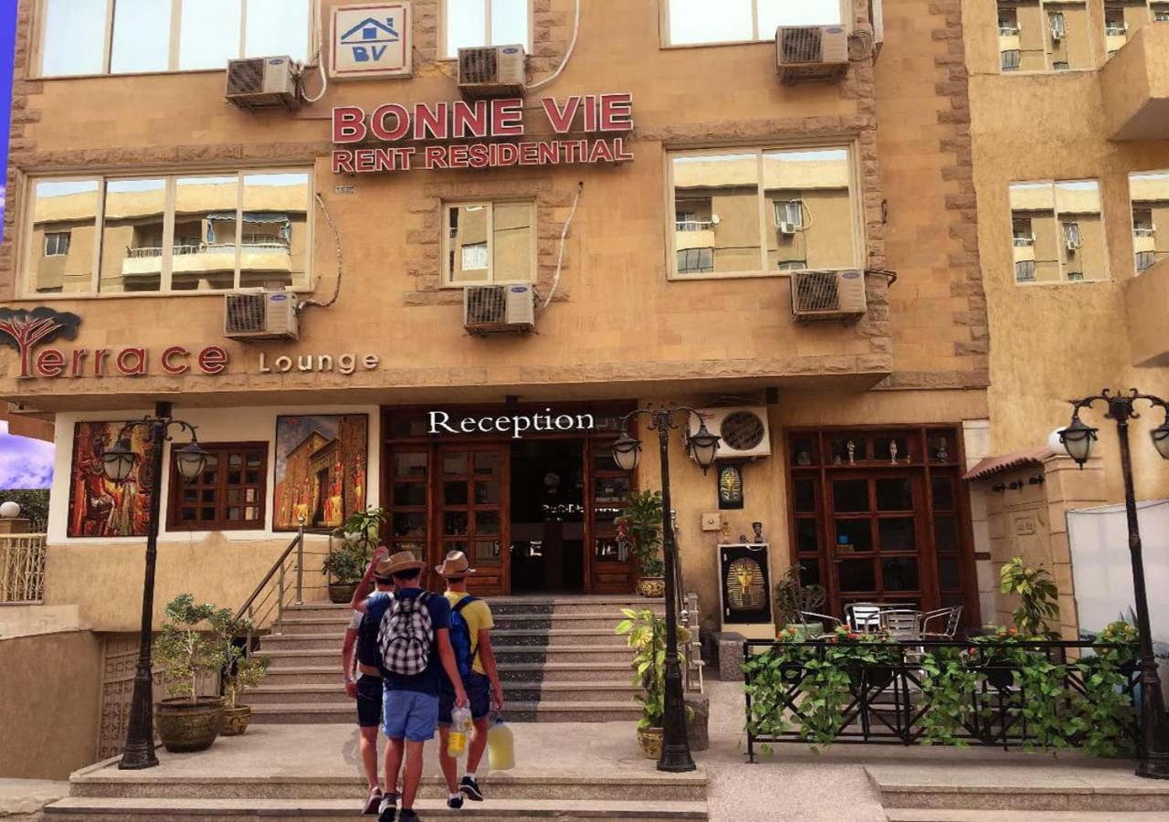 Hotel Bonne Vie Studios - Image 1