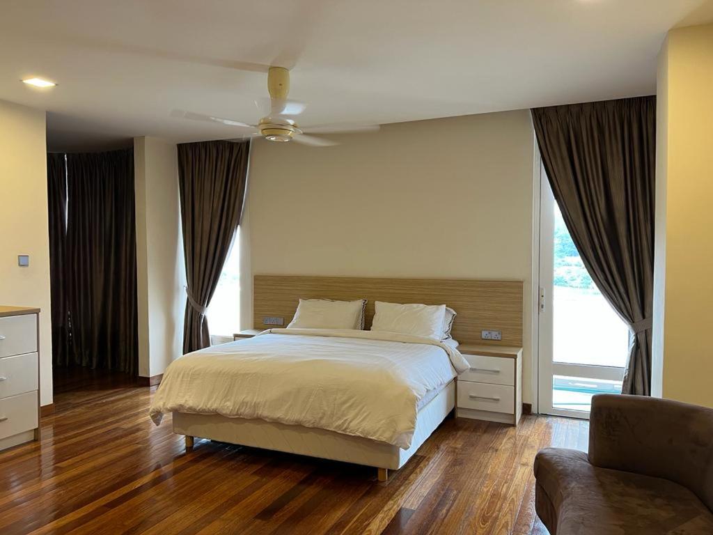 The Sky Suite @ Impiana on the Waterfront