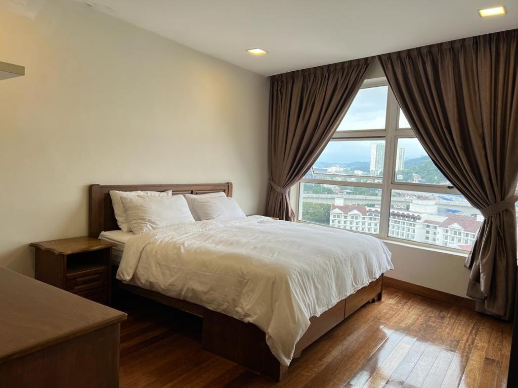 The Sky Suite @ Impiana on the Waterfront