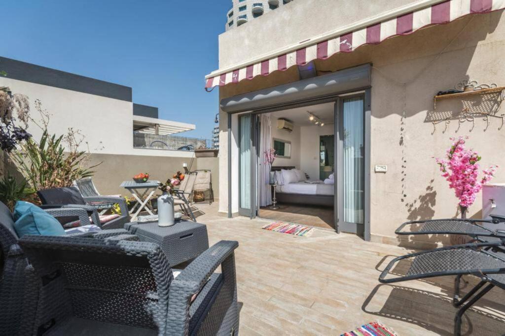 Penthouse Cosy and Chill view 5
