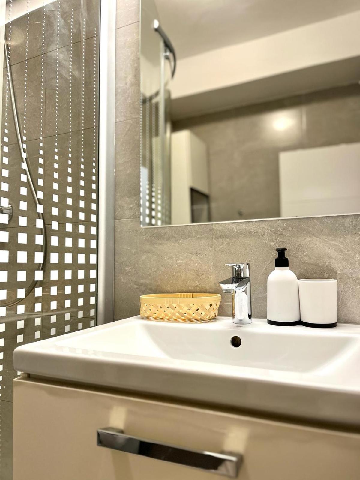 Apartment Adele - Old Town, AC view 2