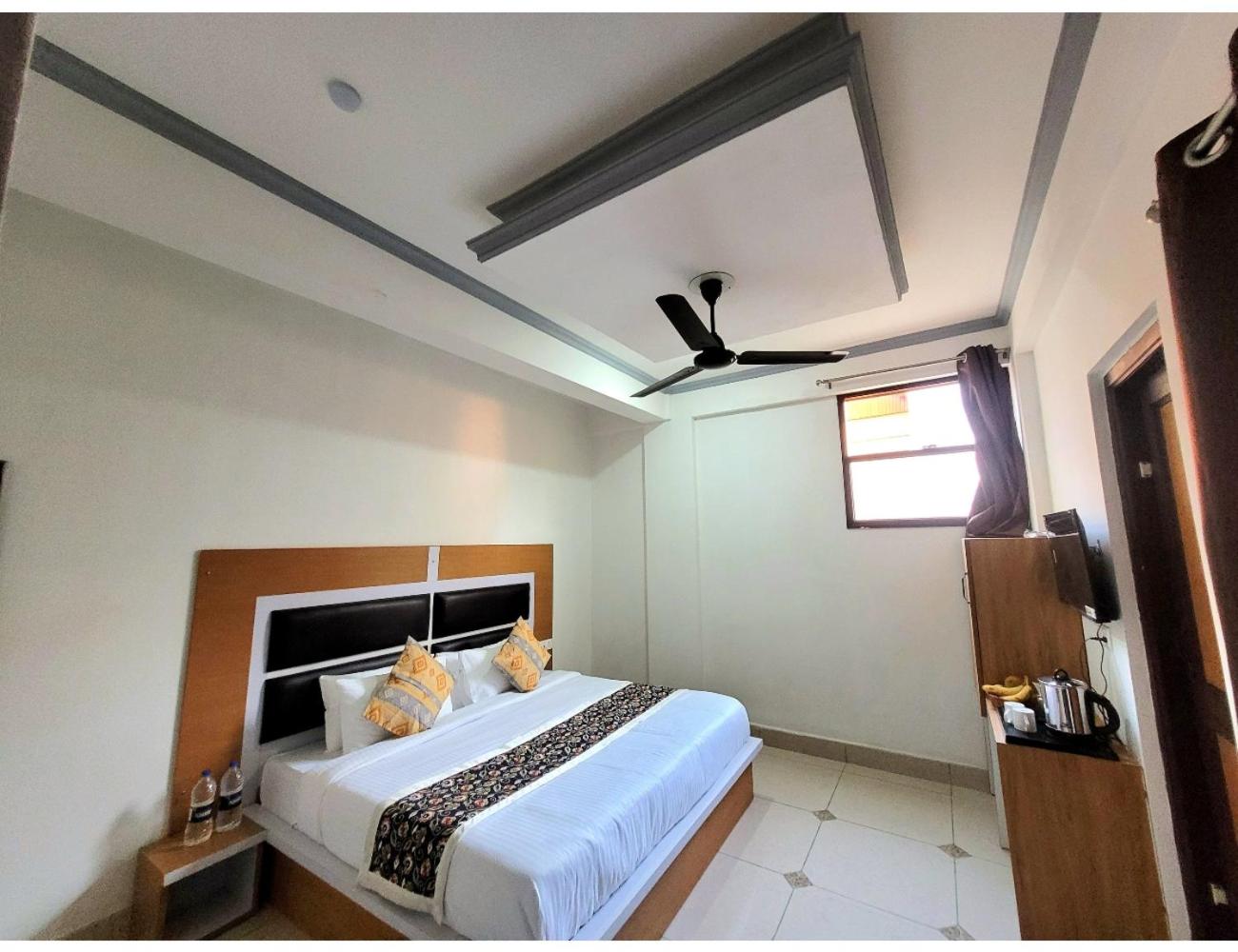 Hotel Snowlight, Khaniyar, Srinagar