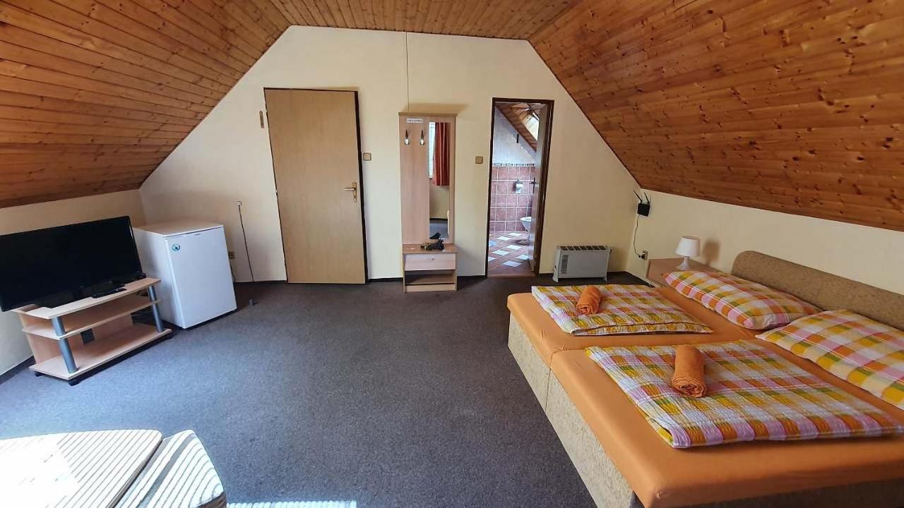 Ubytování Na Vršku Slapy - Měřín