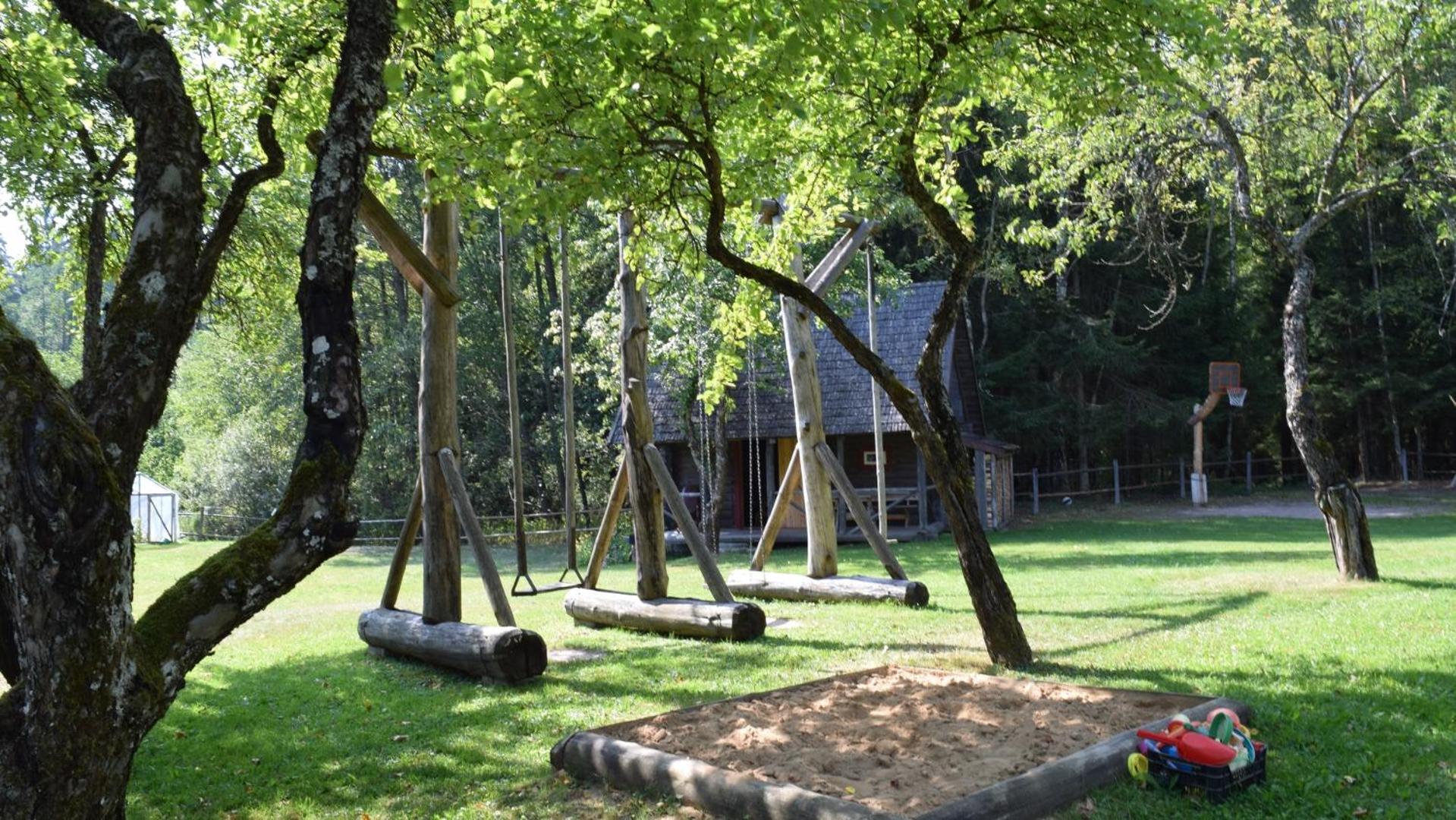 Labanoro pasaka