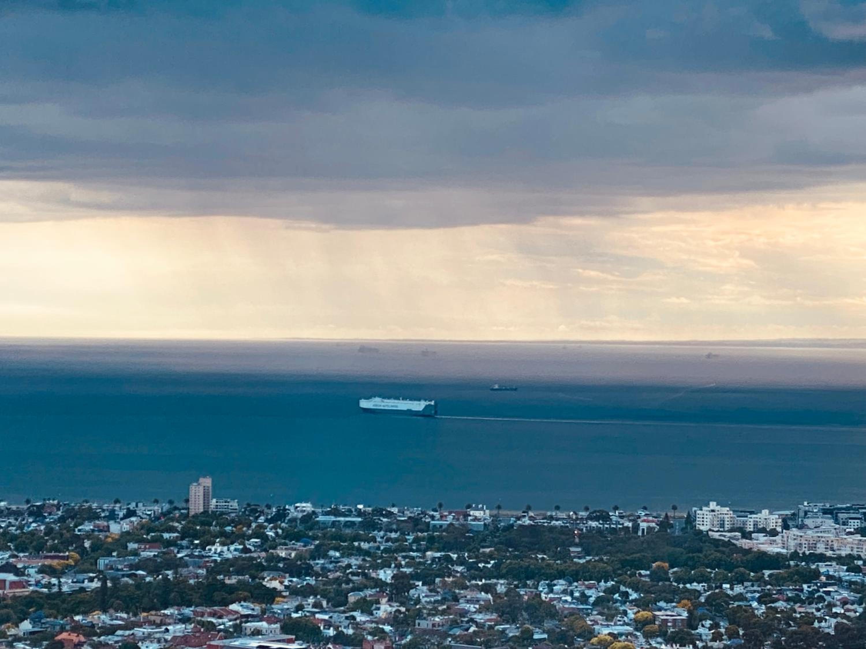 Sky Home - Ocean view 2 BR with Sunrise and Sunset views