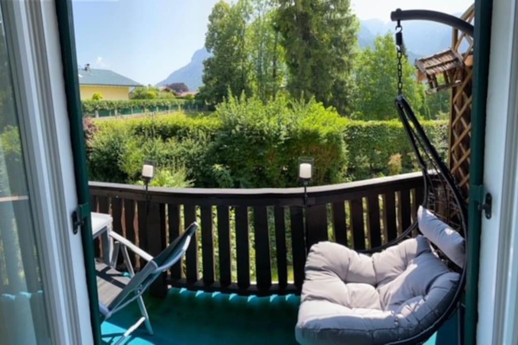 Haus Schmidhuber Ferienwohnung 2 mit Balkon und Bergblick