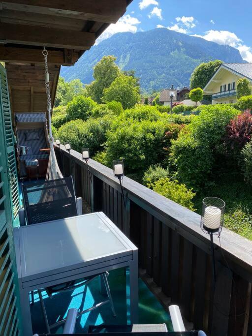Haus Schmidhuber Ferienwohnung 2 mit Balkon und Bergblick