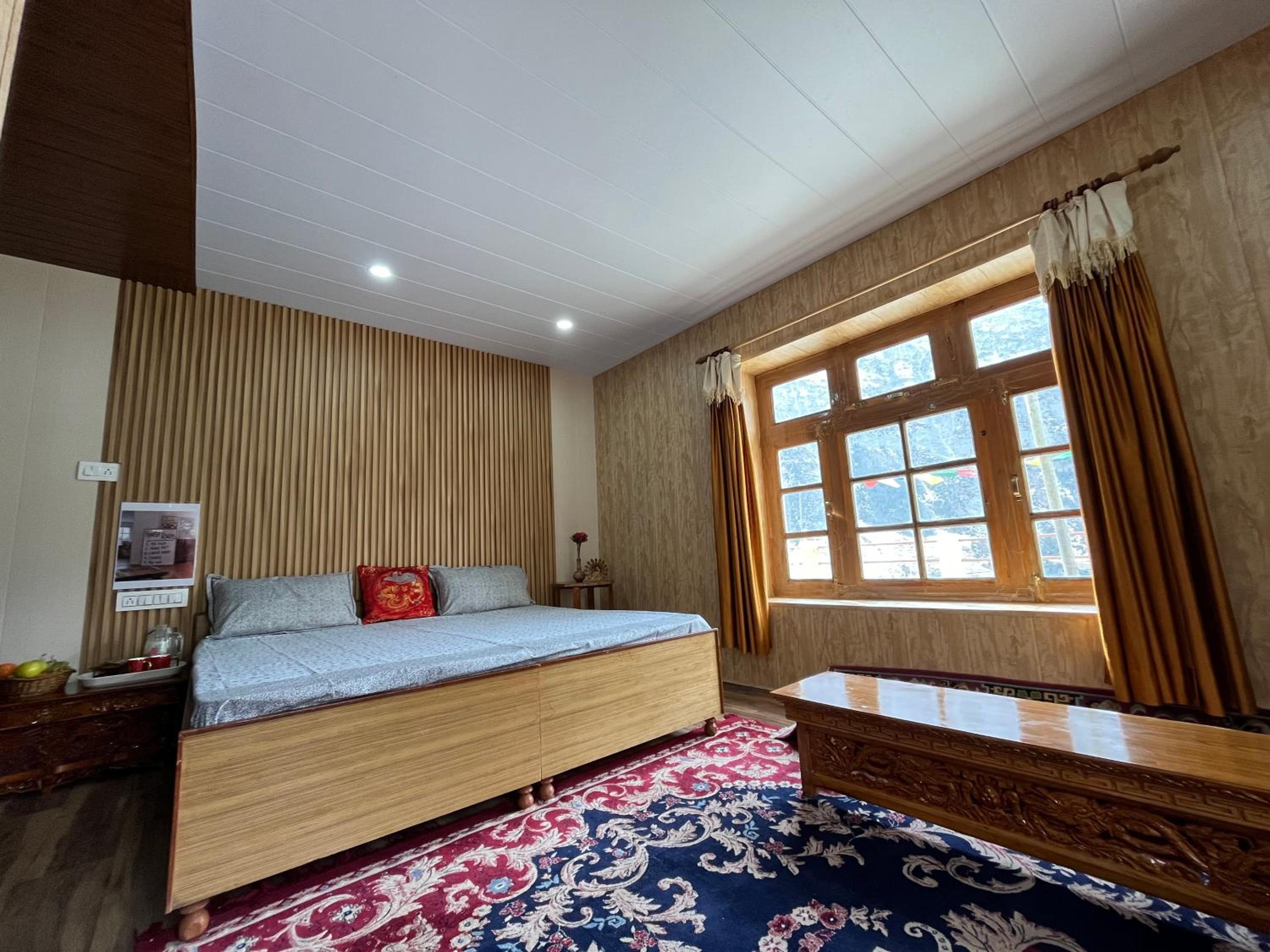 SNOWFLAKE Homestay