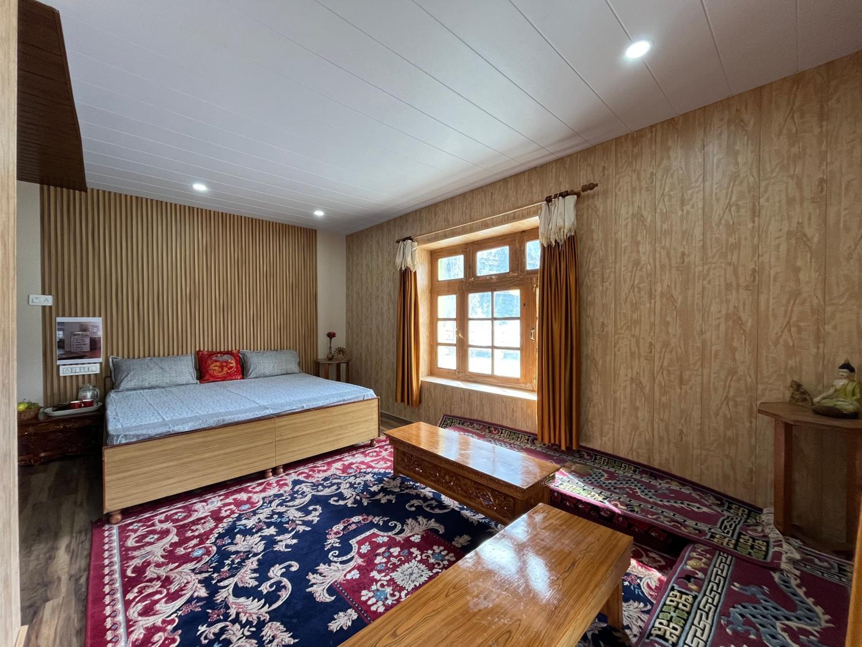 SNOWFLAKE Homestay