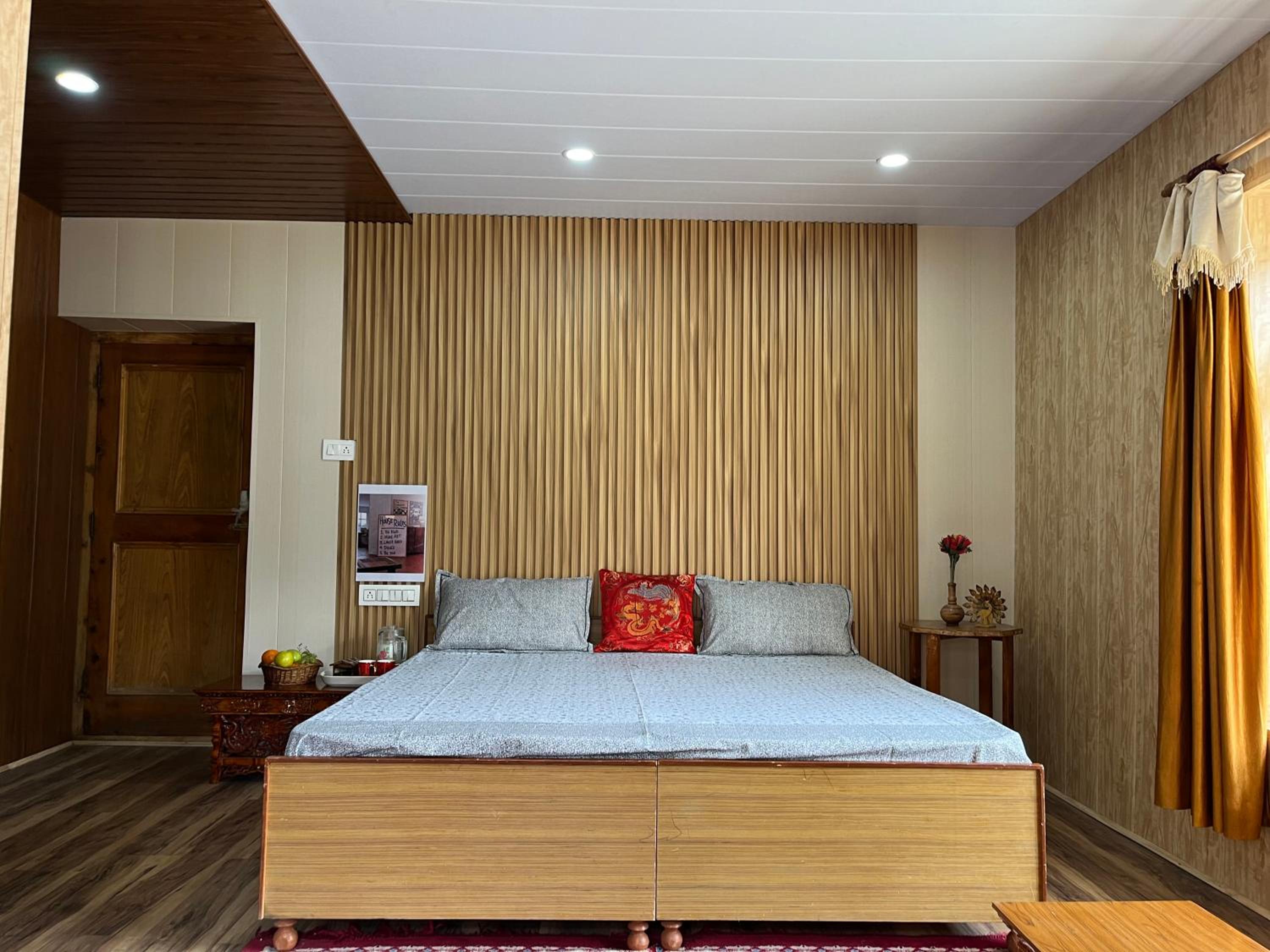 SNOWFLAKE Homestay