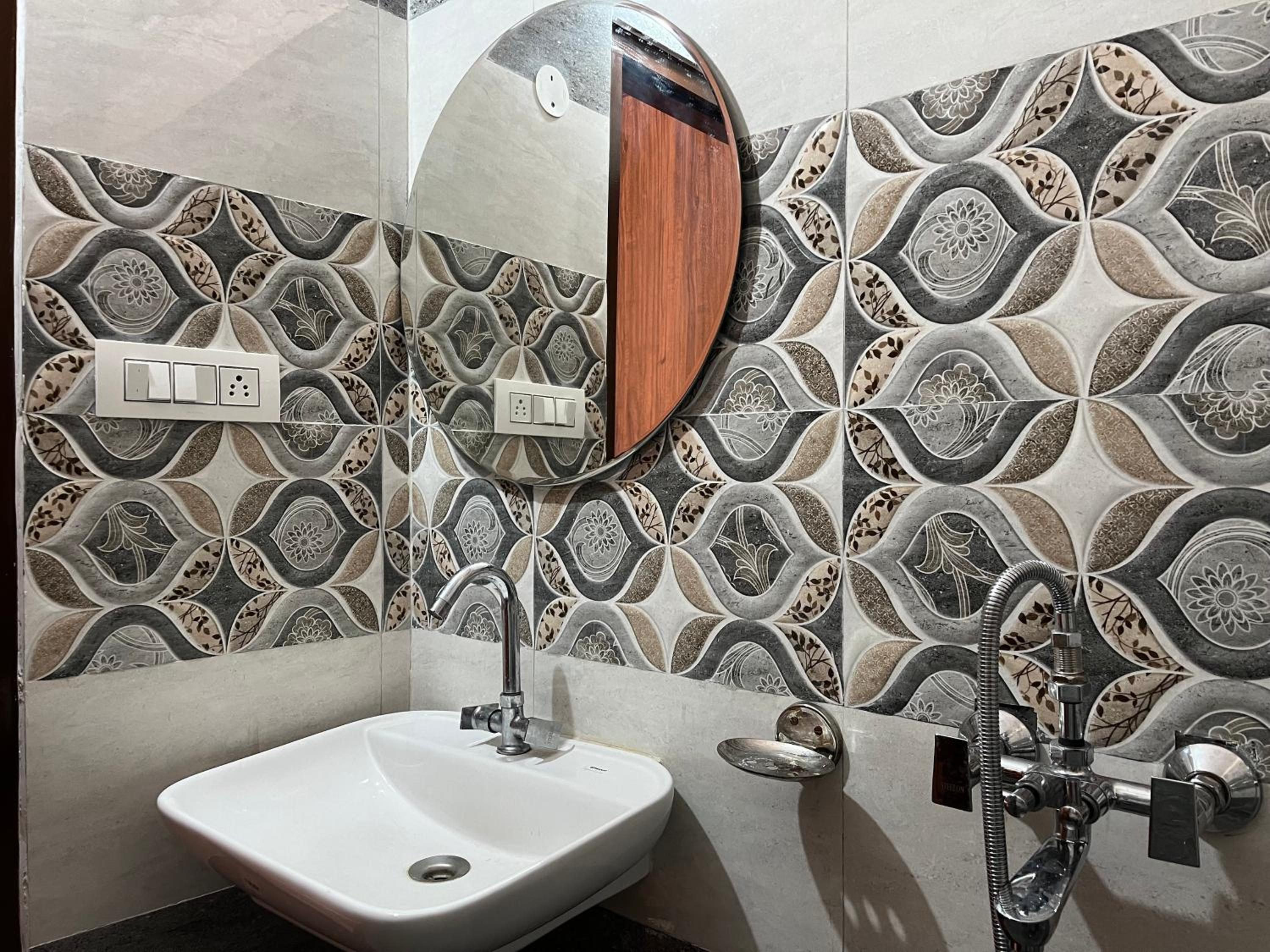 SNOWFLAKE Homestay