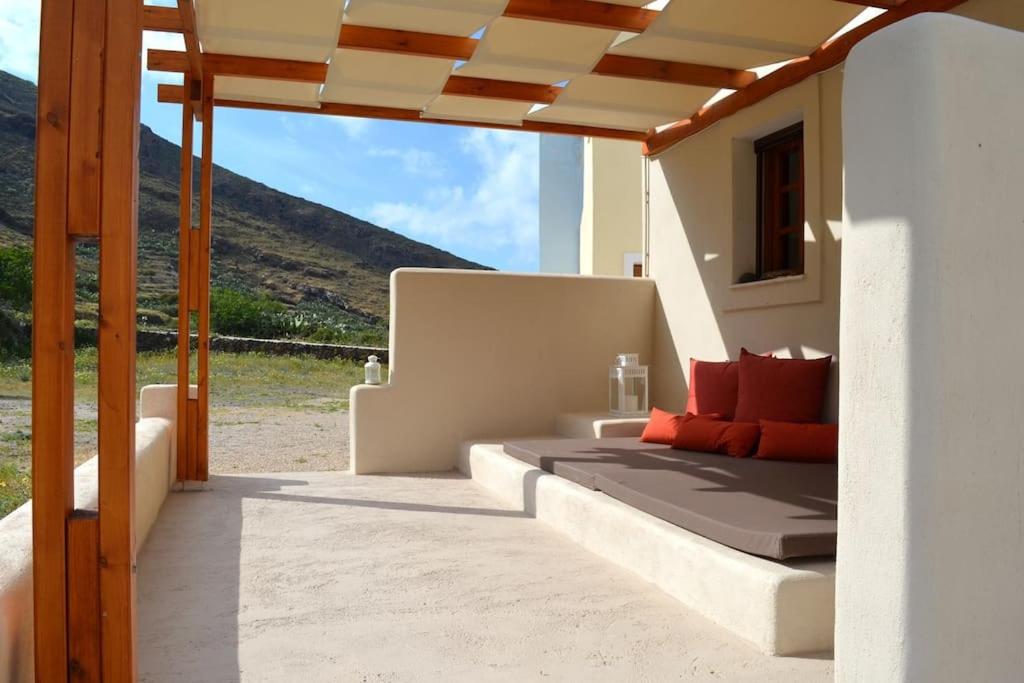 Absolute peace north villa by the volcanic slopes