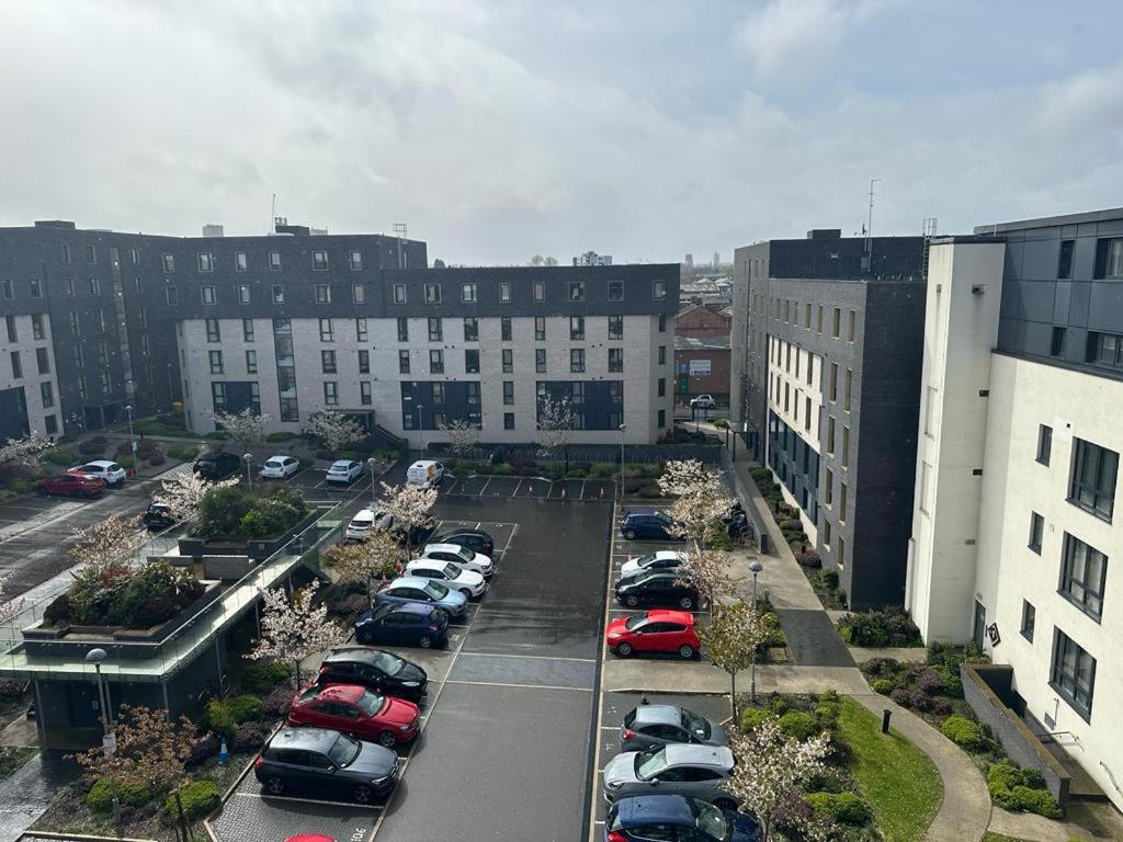 Luxury 9ine Beautiful Bull Ring Apartment Free Parking view 3