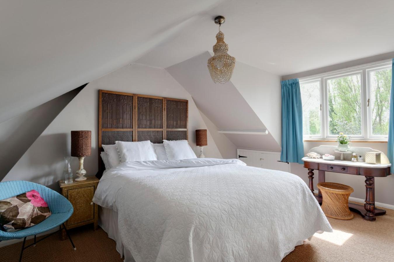 Bee Cottage - Stylish Holiday Cottage In Rye view 5