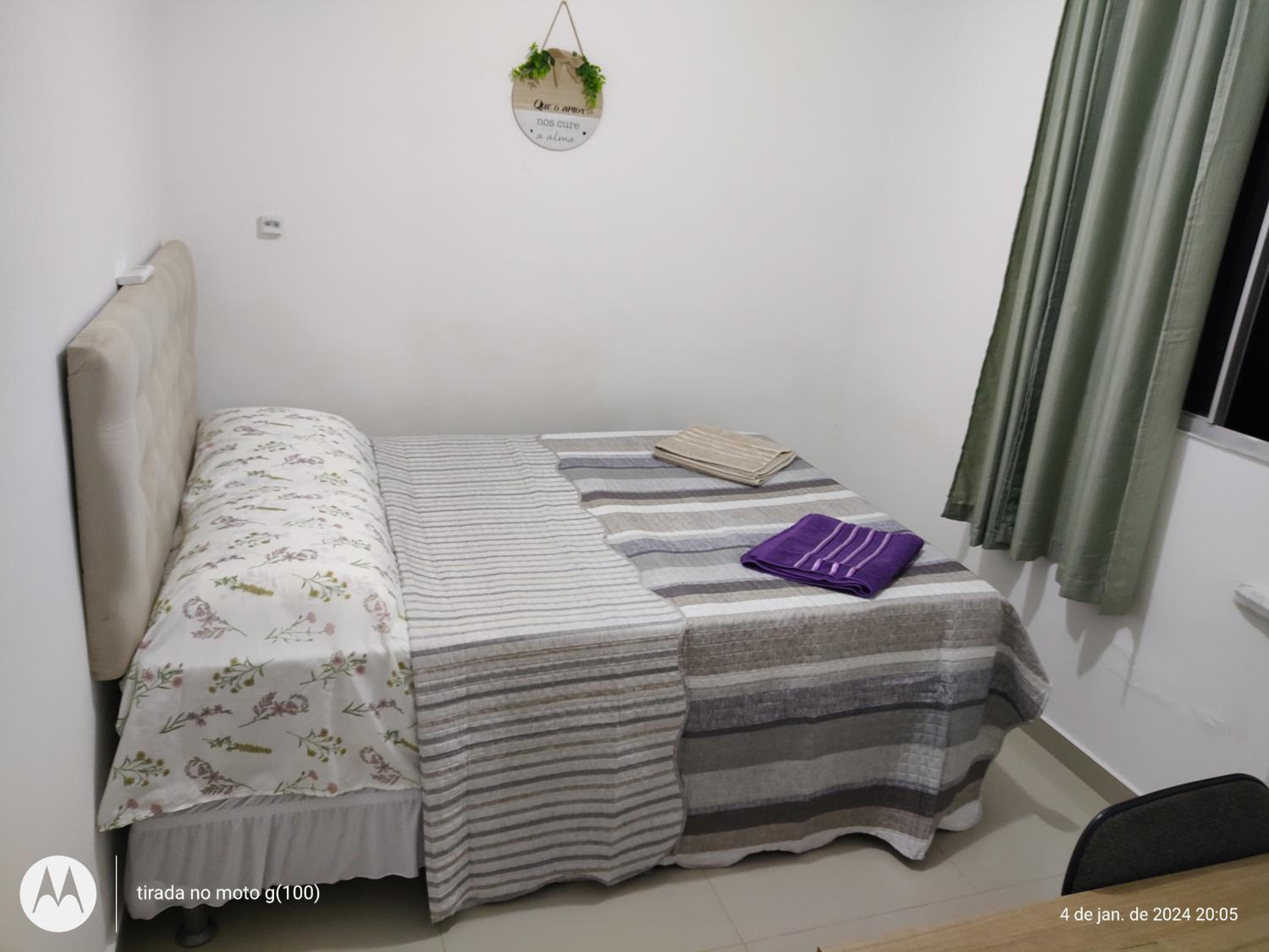 Em Natal, aptº 2/4 inteiro em condomínio fechado.