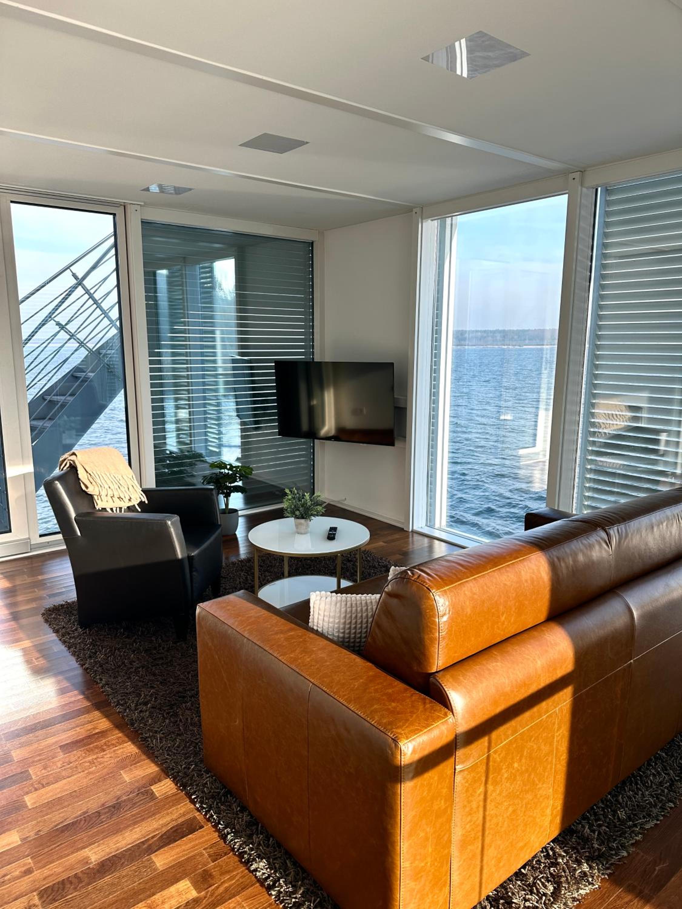 schwimmendes Ferienhaus Silent view 5