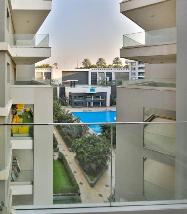 Parkside Boutique 3 BBR Serviced Apartment - Ocean Blue - Near Airport