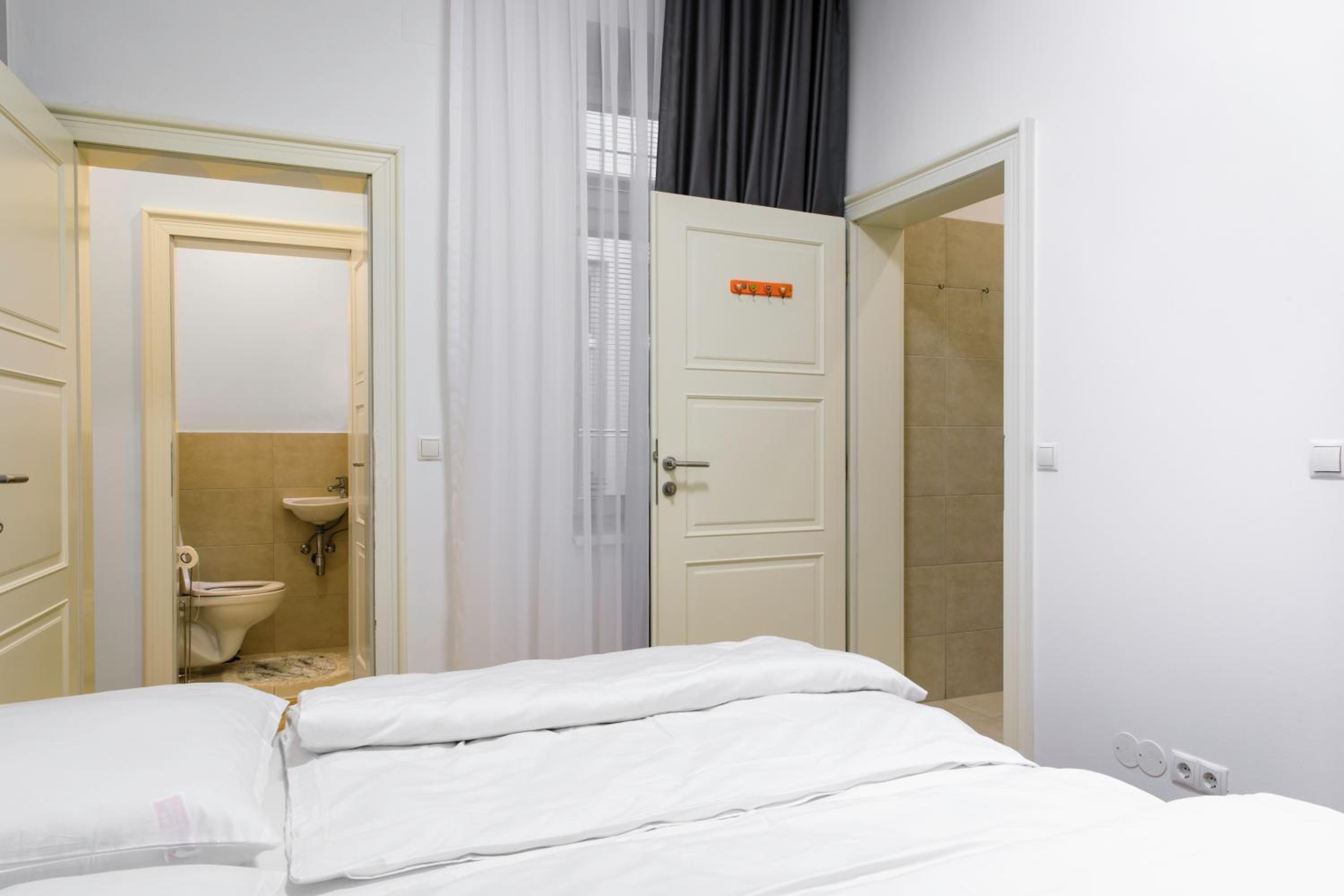Lé David City Apartments 1020