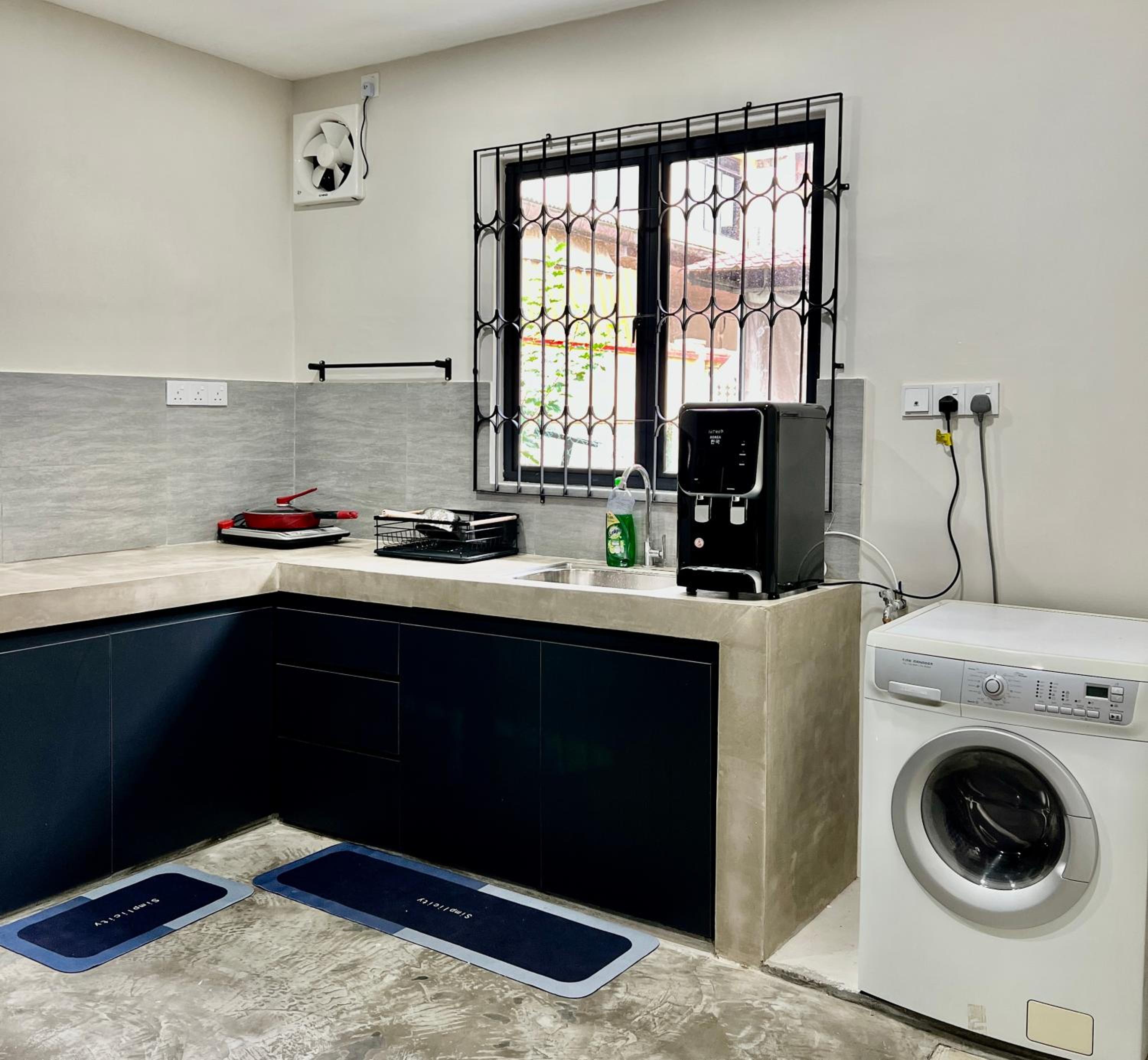 Pure Essence Retreat Homestay - Taman Pelangi , Pelangi , Jalan Hijau Muda , Johor Bahru Town