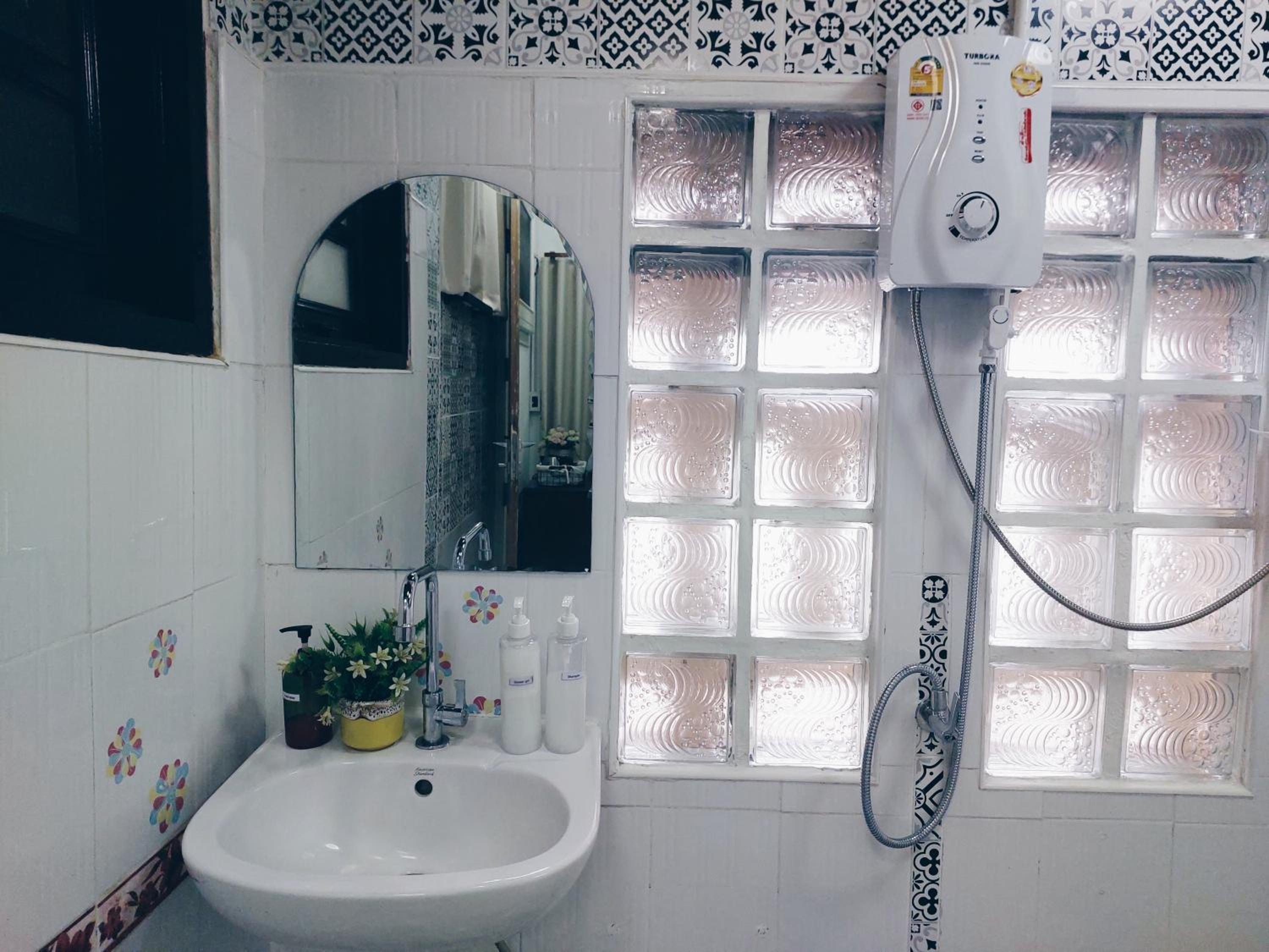 Green Riverside Homestay