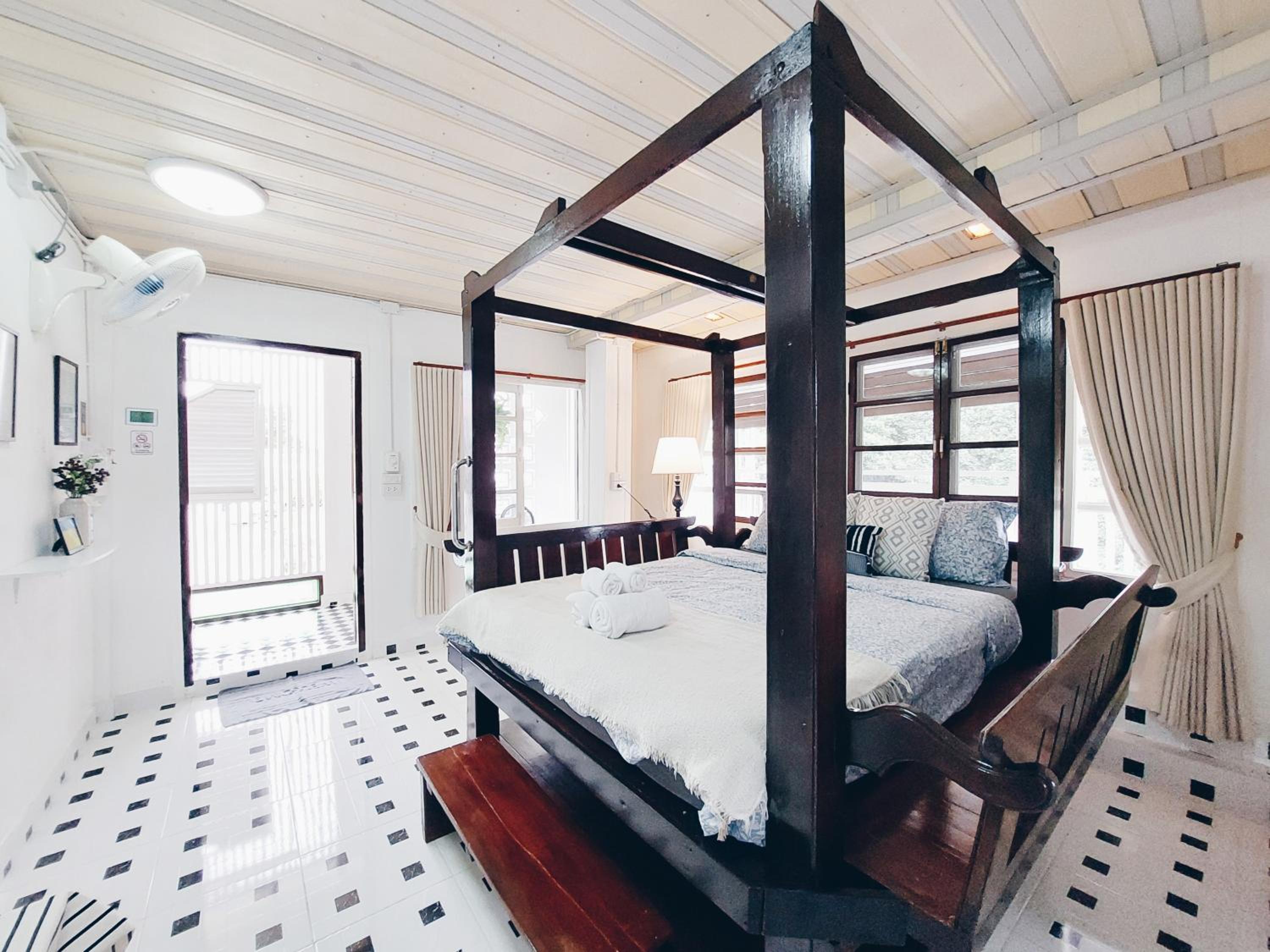 Green Riverside Homestay