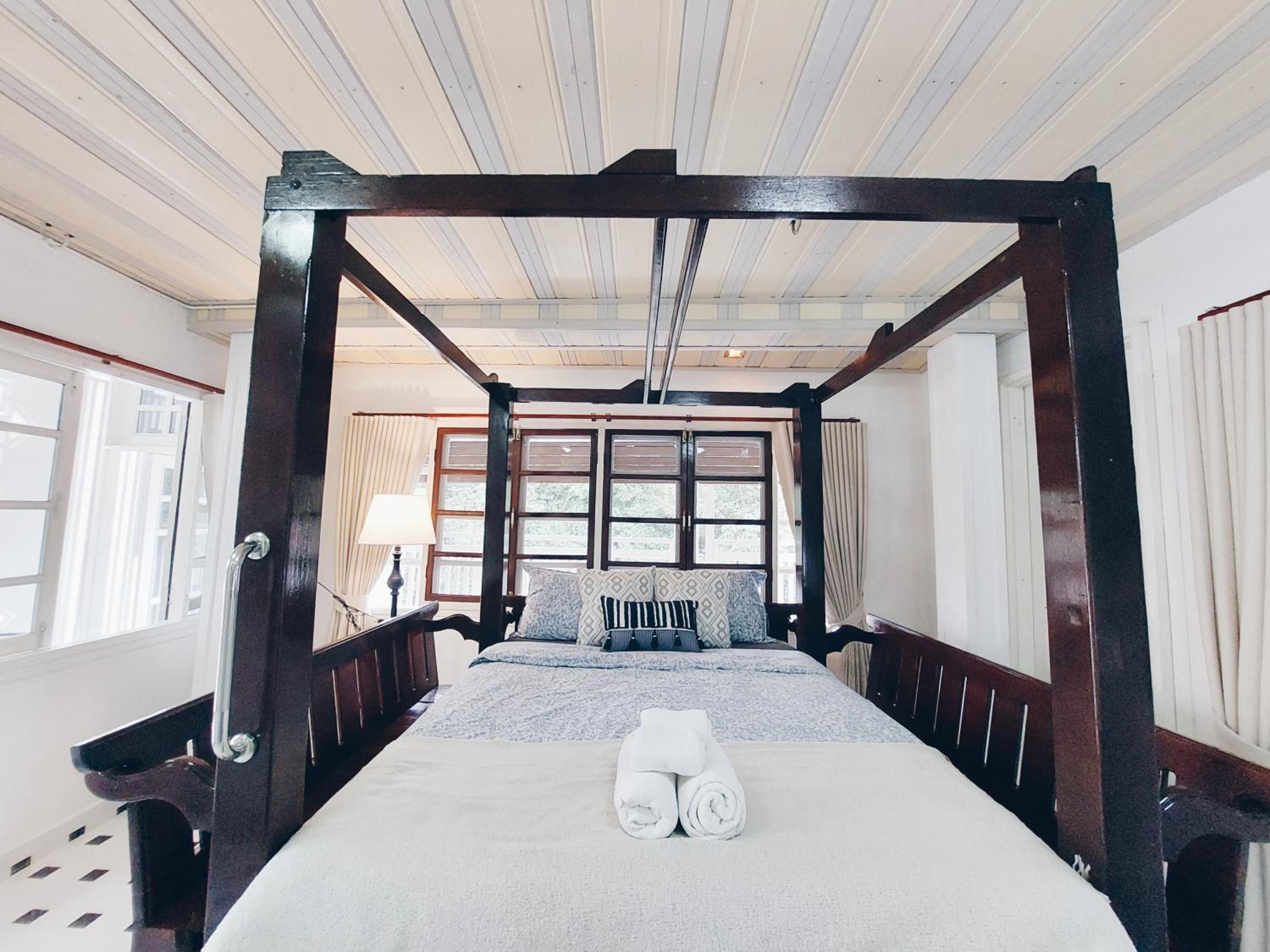 Green Riverside Homestay