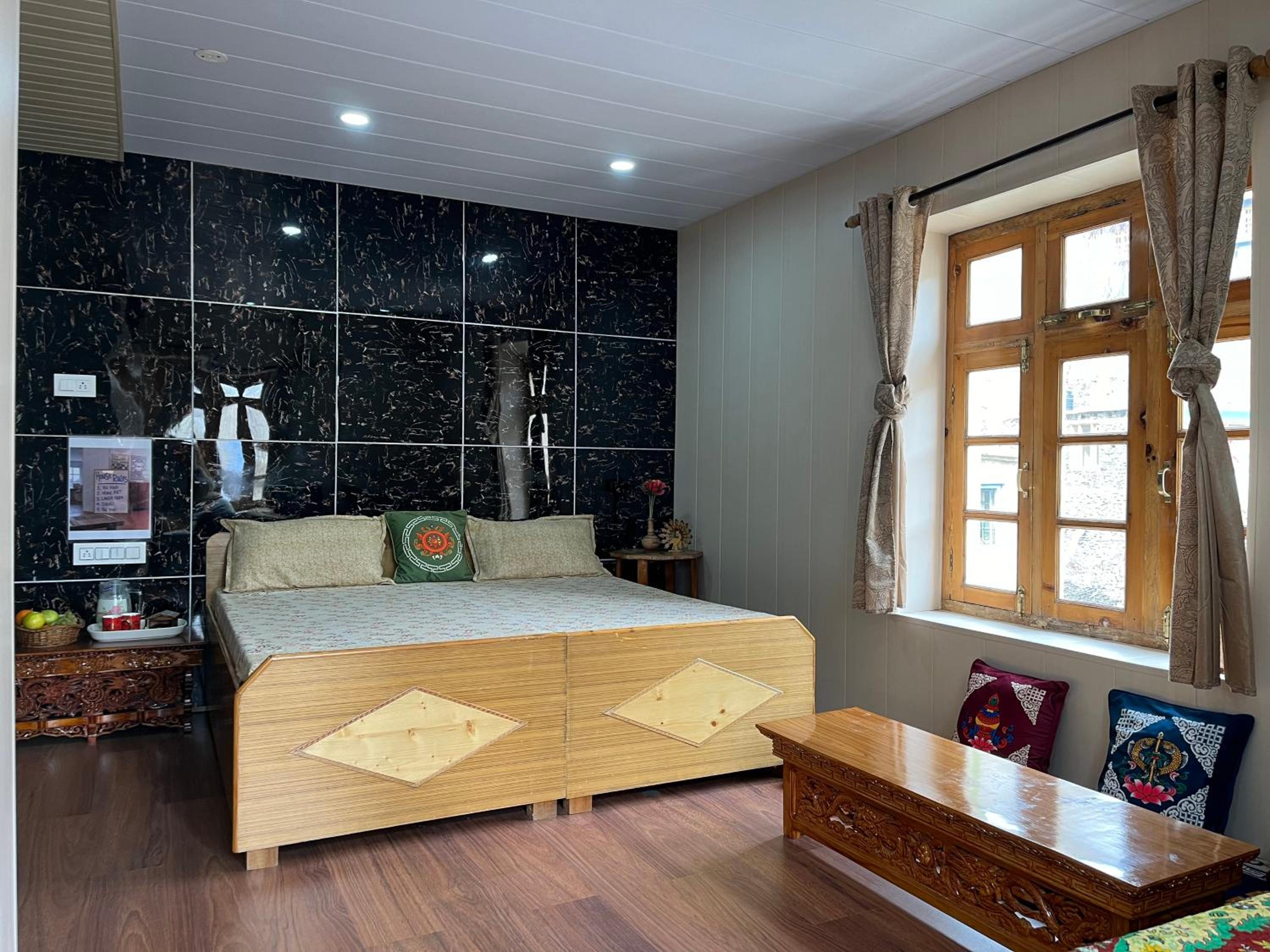 SNOWFLAKE Homestay