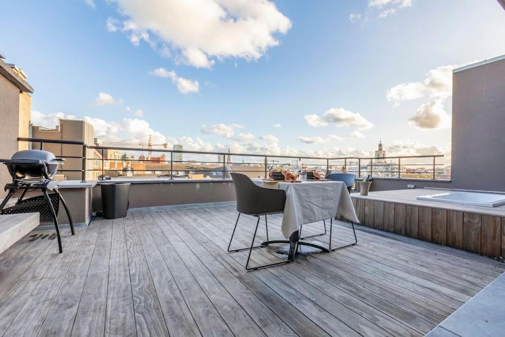 Love Nest - Your cosy penthouse