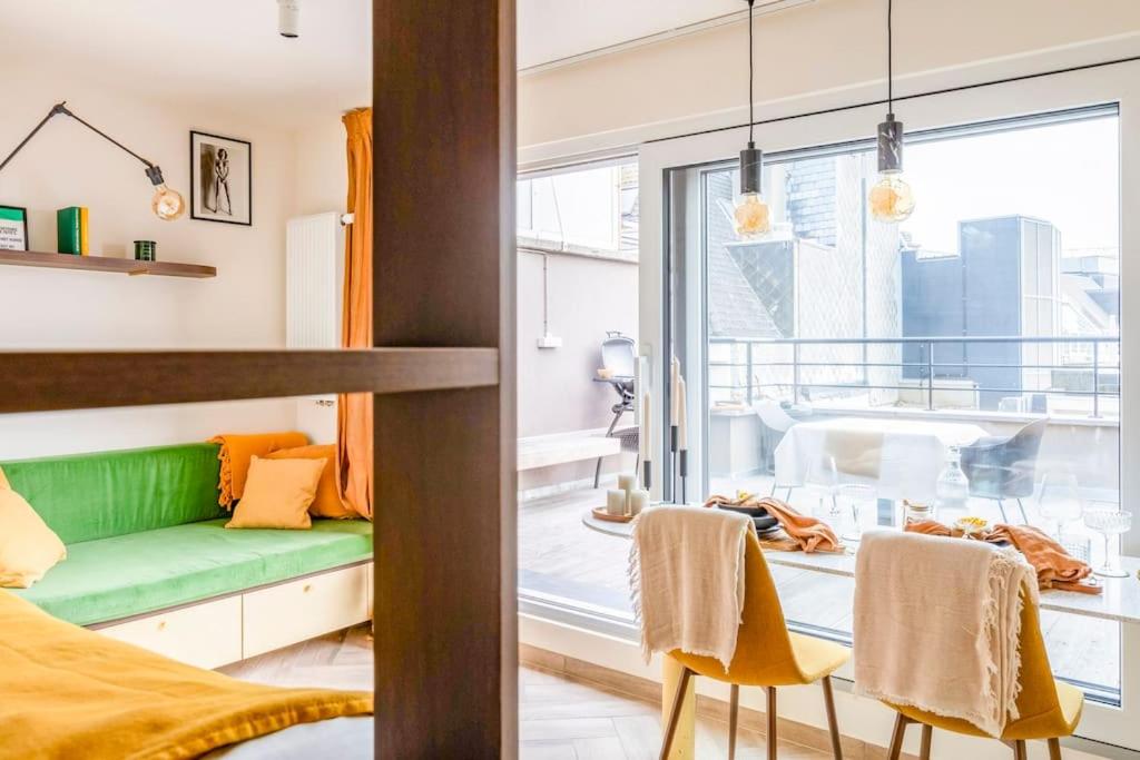 Love Nest - Your cosy penthouse