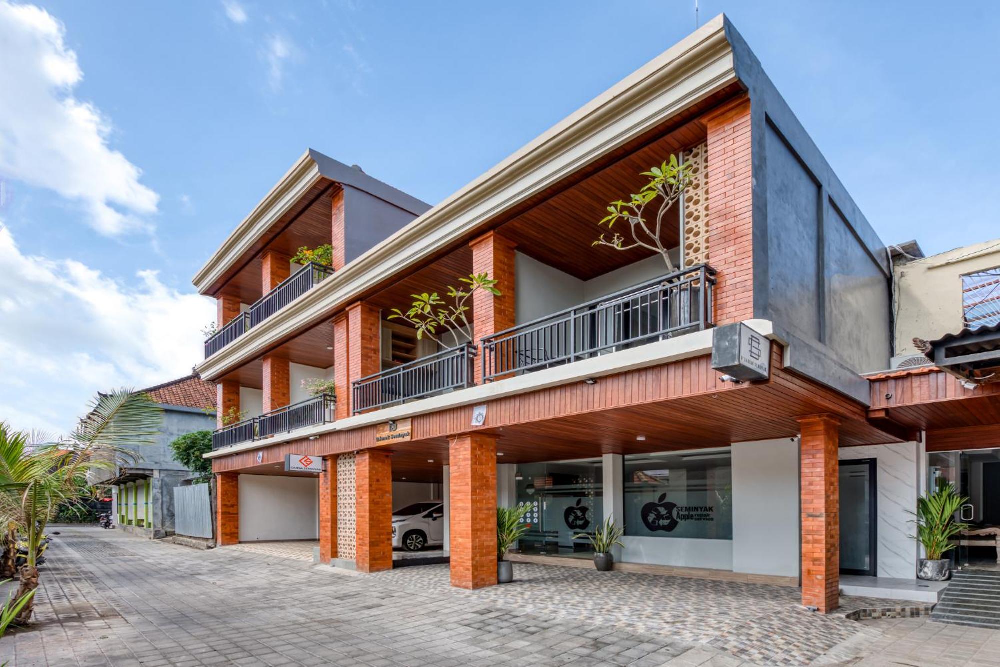 DJenek Seminyak