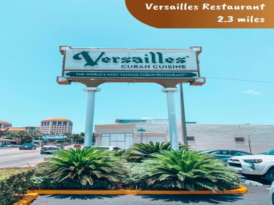 NEW! Havana Nights Villa ! Walk to Calle Ocho!