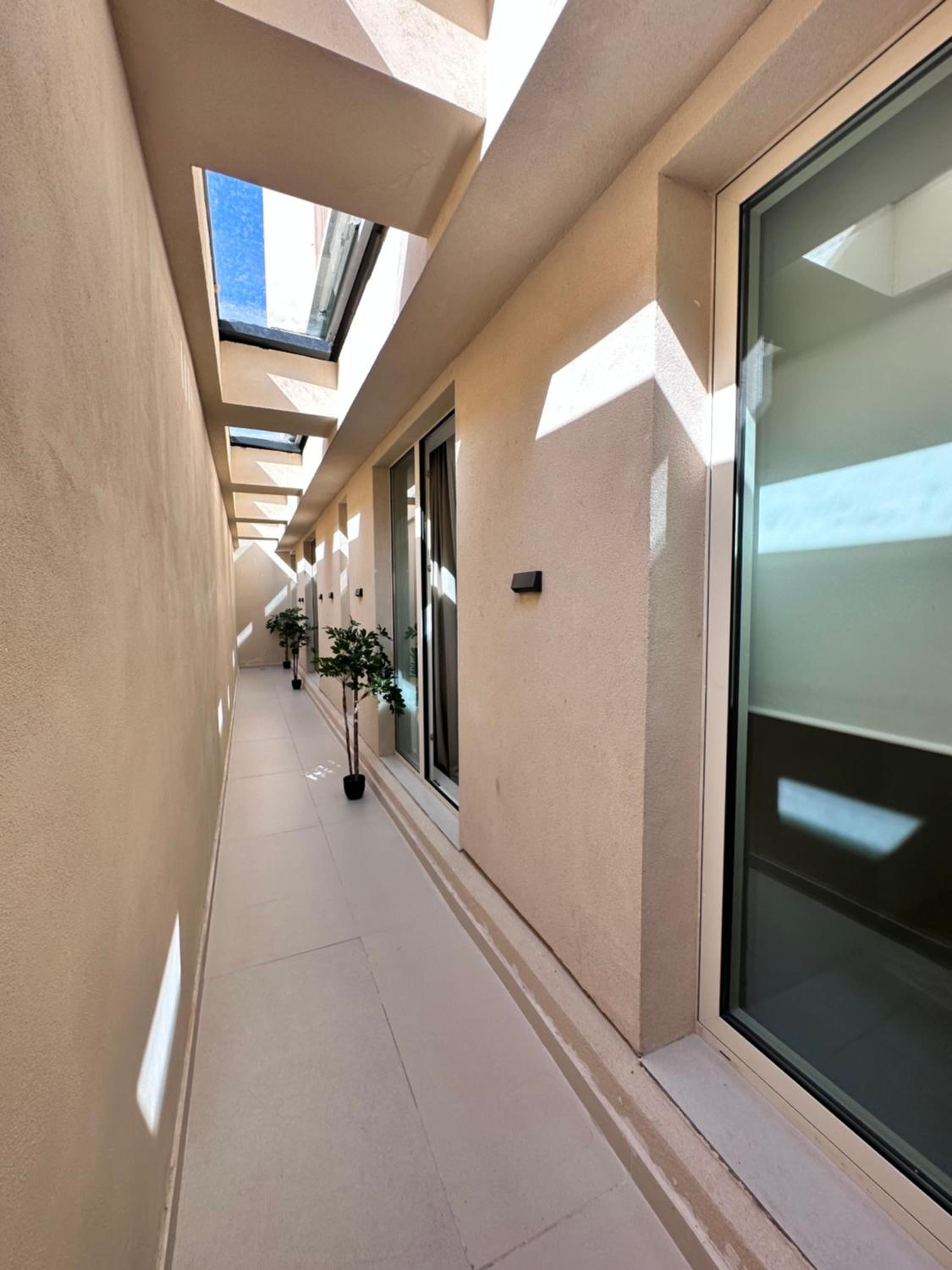 Del Mar Luxury 6 Bedroom Villa with Private Pool and Seafront
