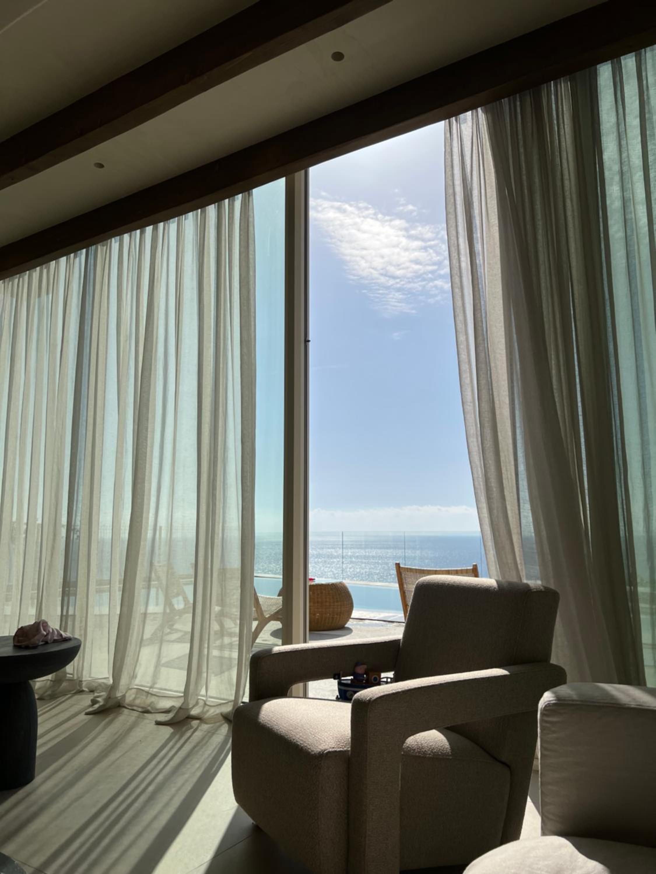 Del Mar Luxury 6 Bedroom Villa with Private Pool and Seafront