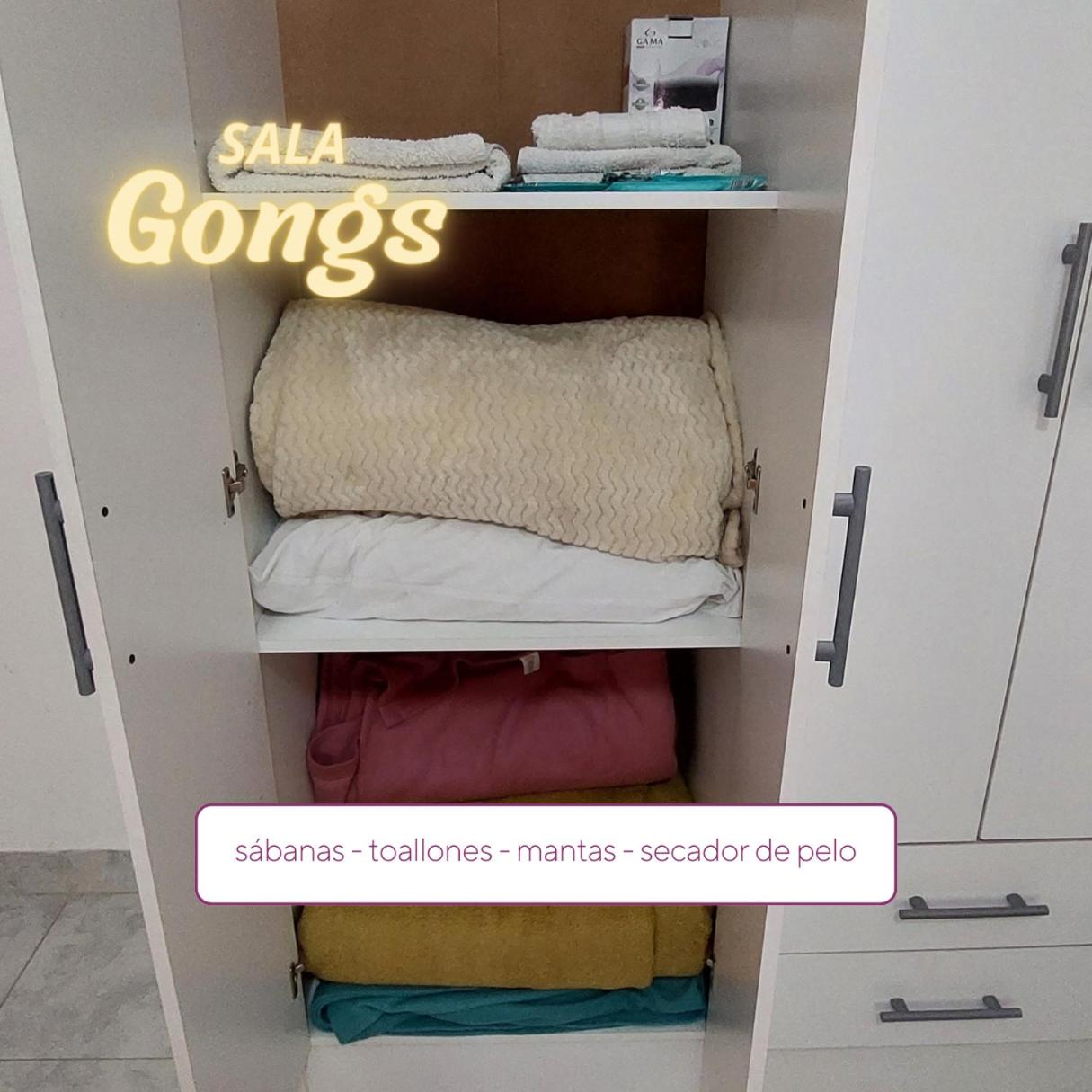 Sala Gongs