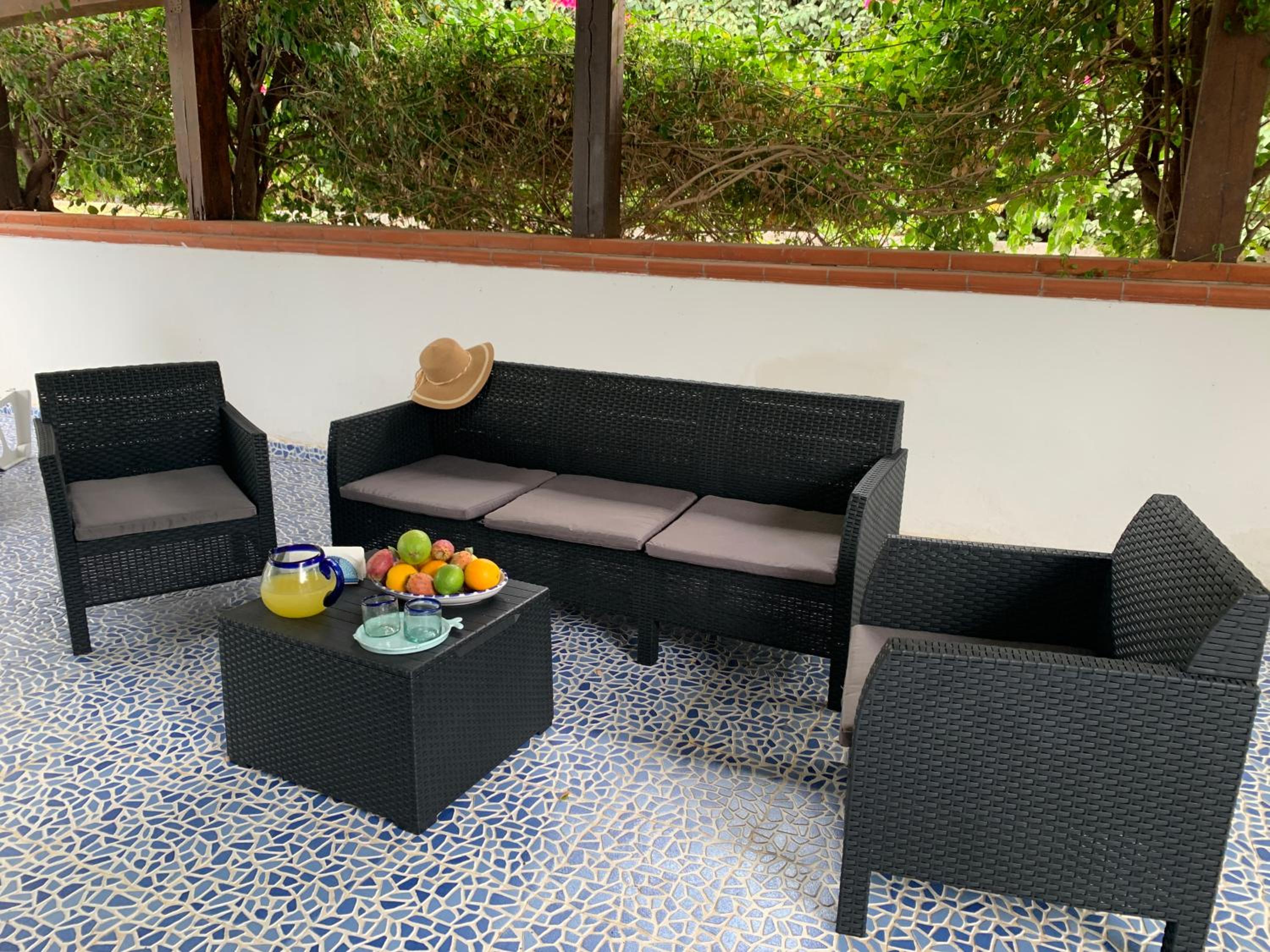 Villa Delfino Blu con accesso diretto al mare dalla scogliera e privacy impagabile.