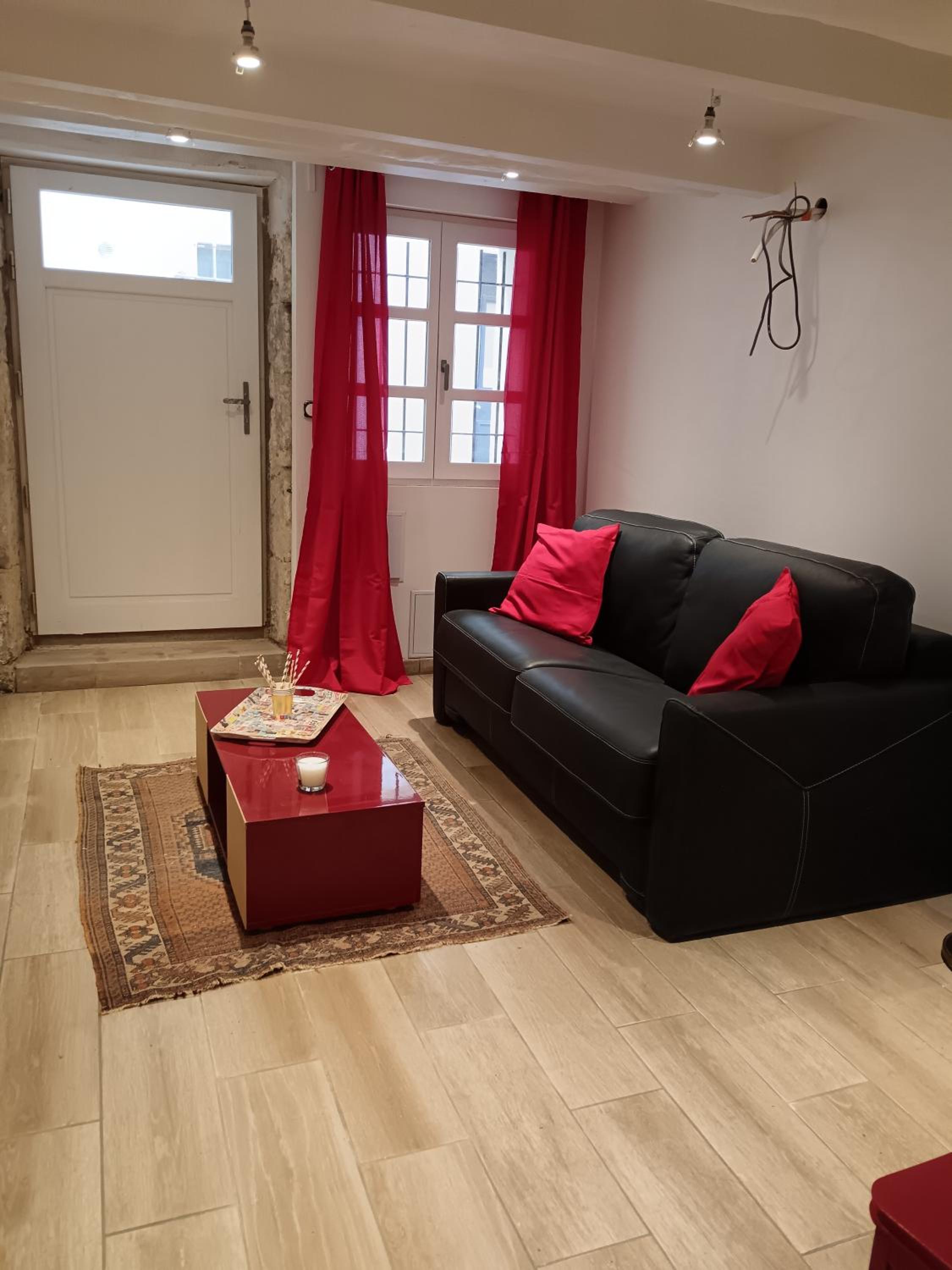 Chambres d'hôtes indépendantes au rez-de-chaussée d'une maison provençale dont une avec cour intérieure, photo 12